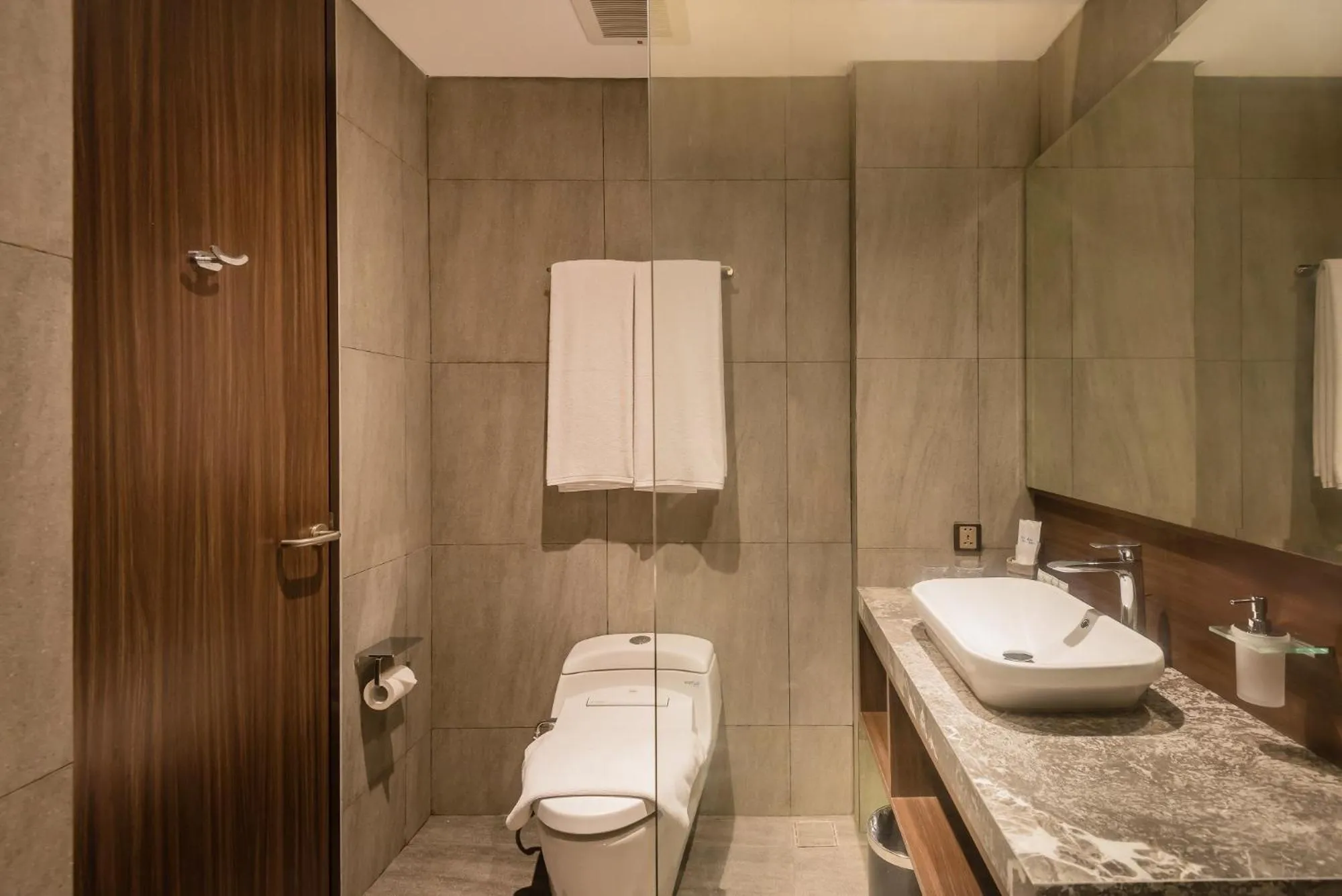 Toilet in Ashley Tanah Abang