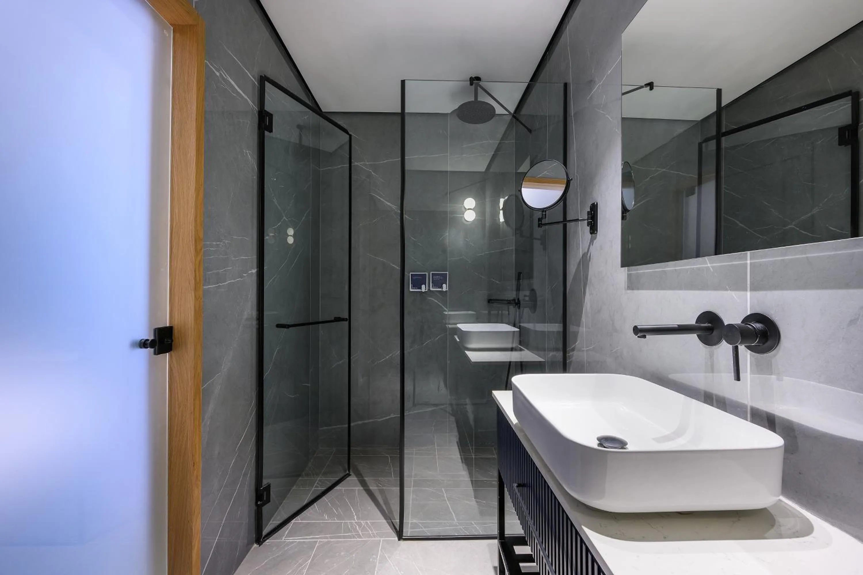 Bathroom in Alberto by Isrotel Design