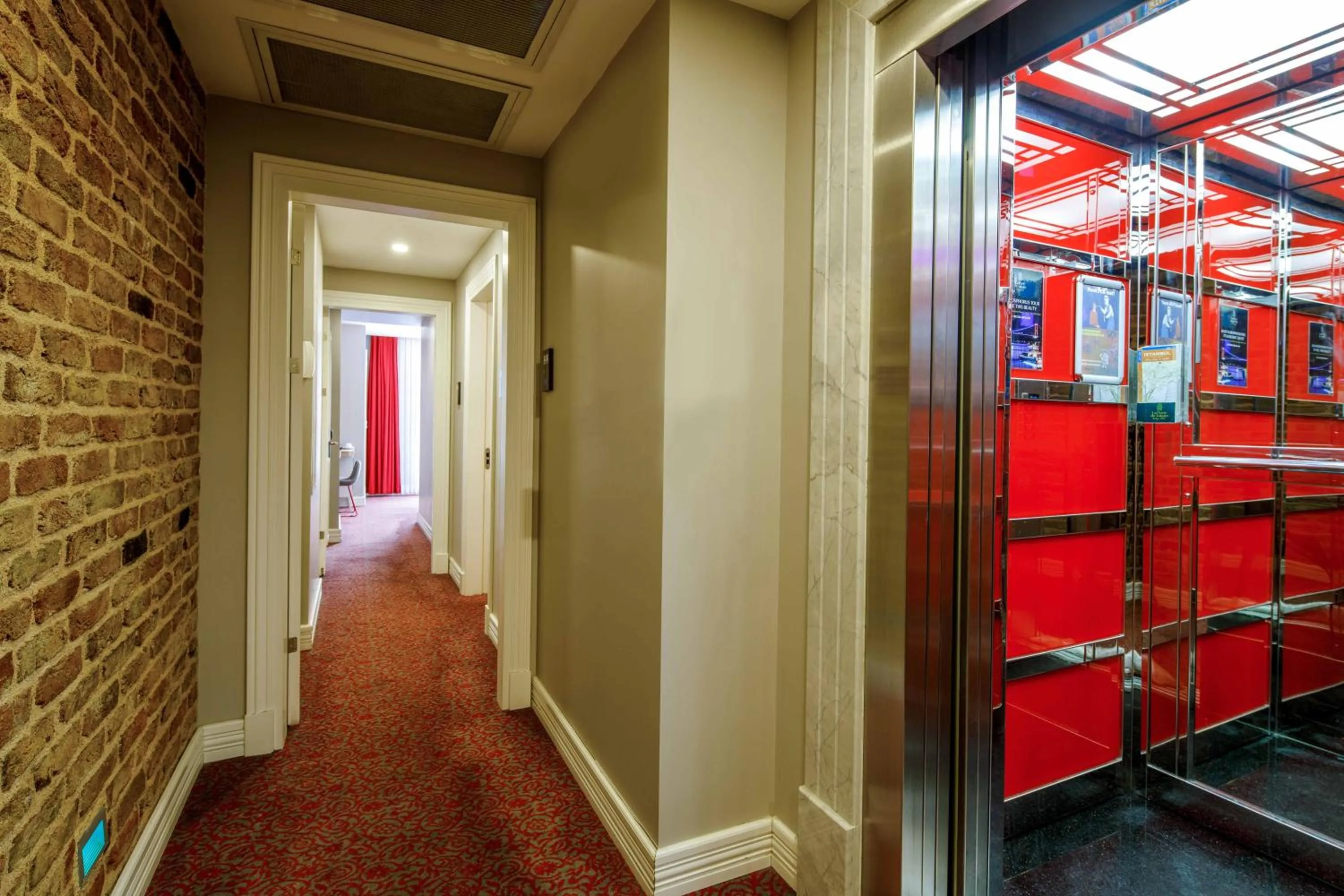 Property building in La Porte de Taksim