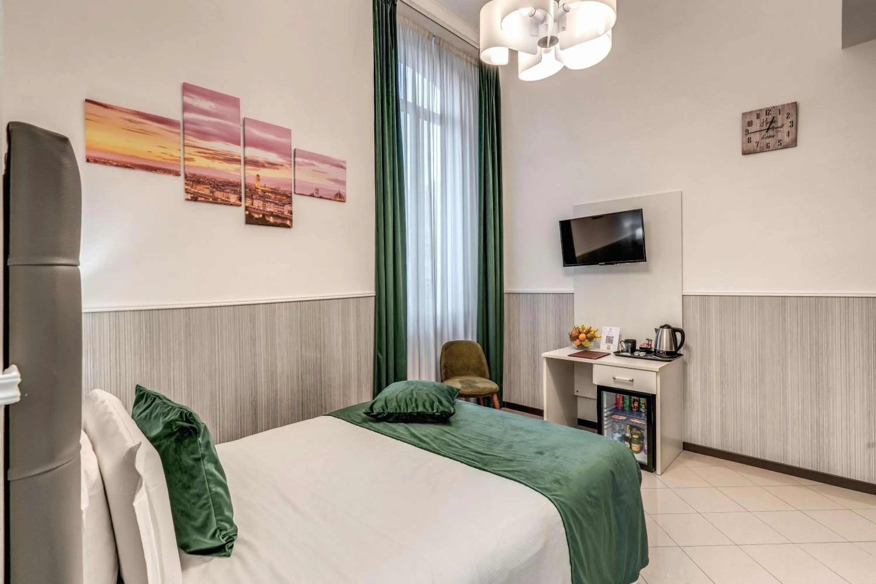 Bed in Hotel Ottaviano Augusto