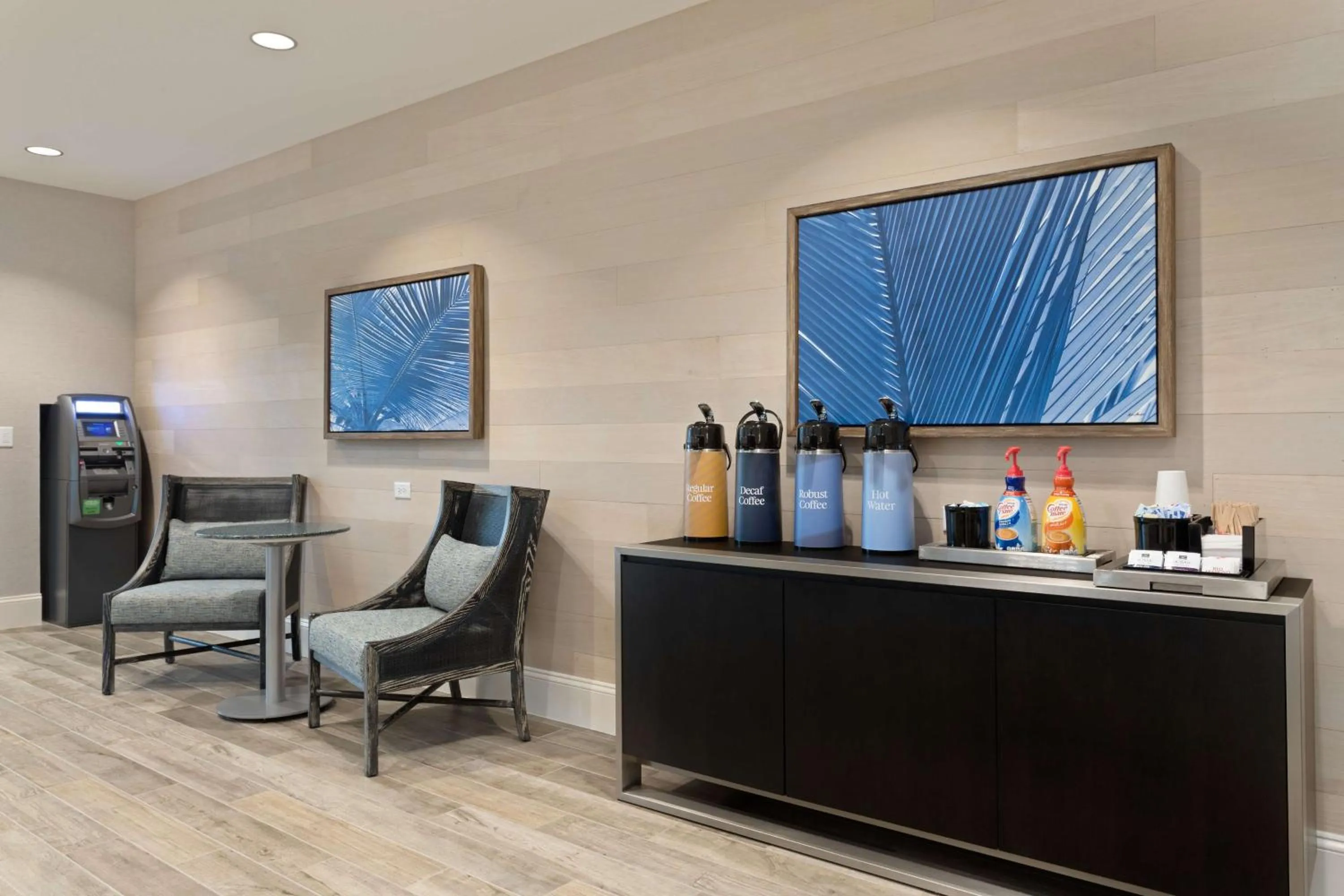 Dining area in Homewood Suites By Hilton Panama City Beach, Fl