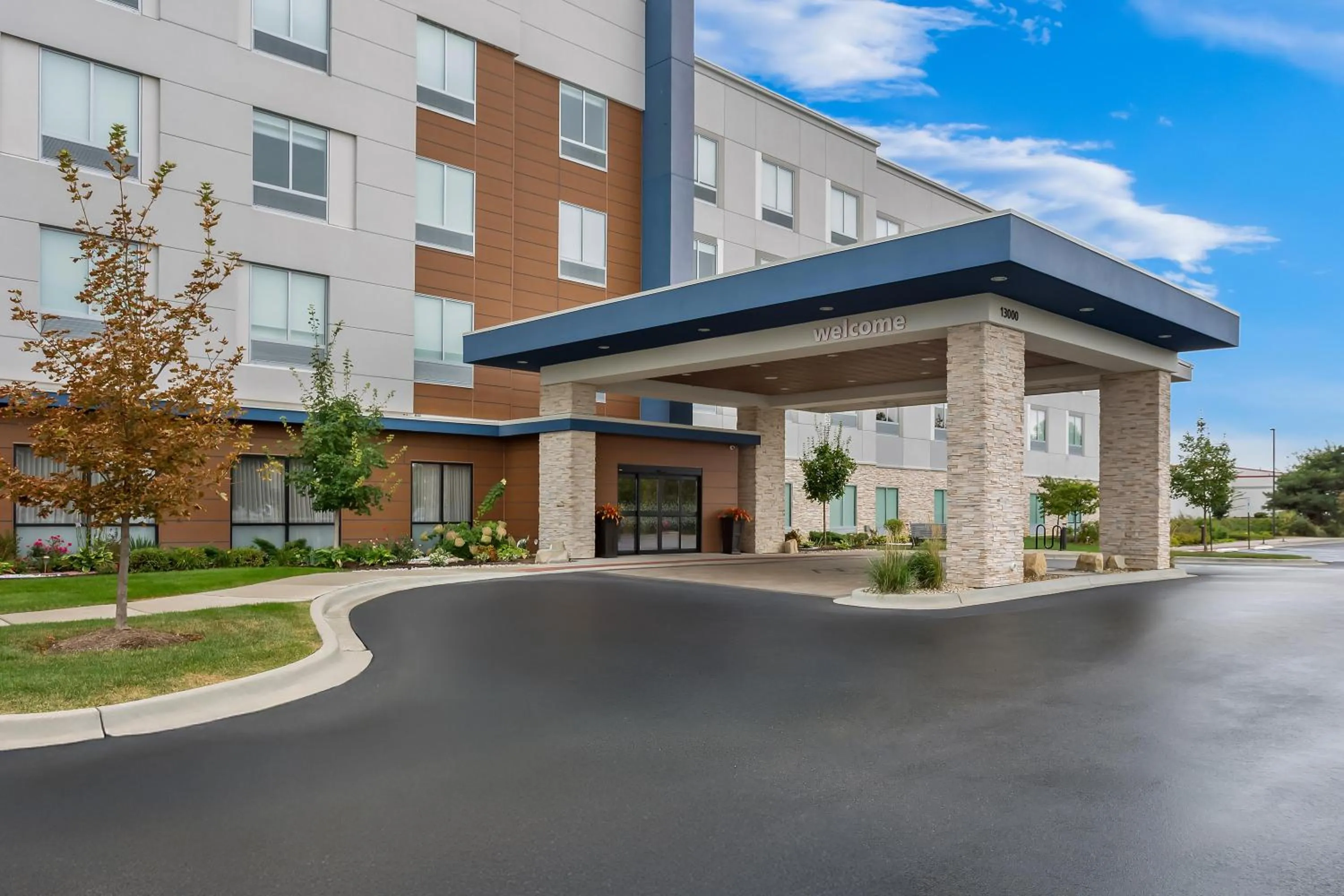 Property building in Hampton Inn By Hilton Huntley Chicago