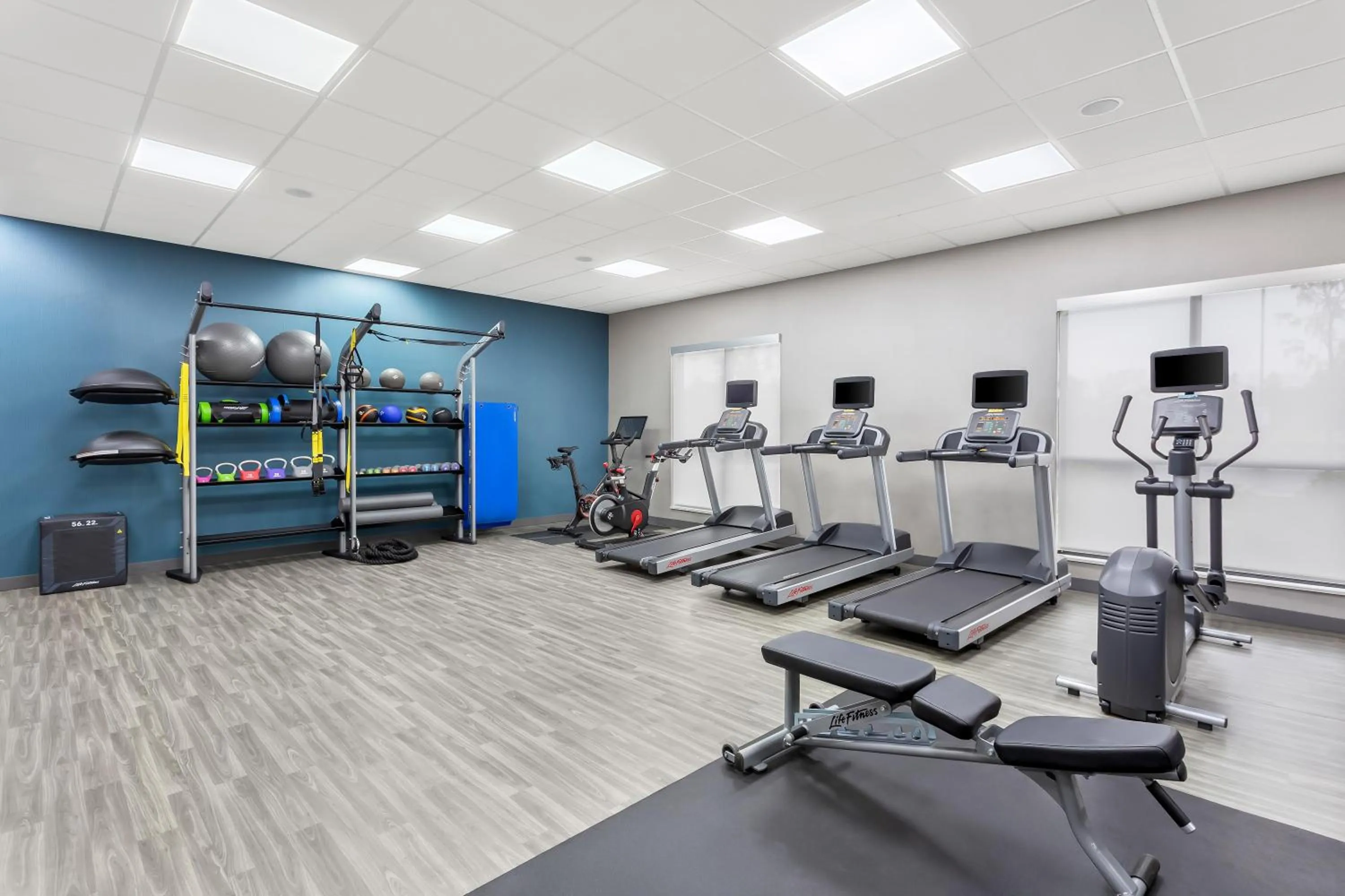 Fitness centre/facilities in Hampton Inn By Hilton Huntley Chicago