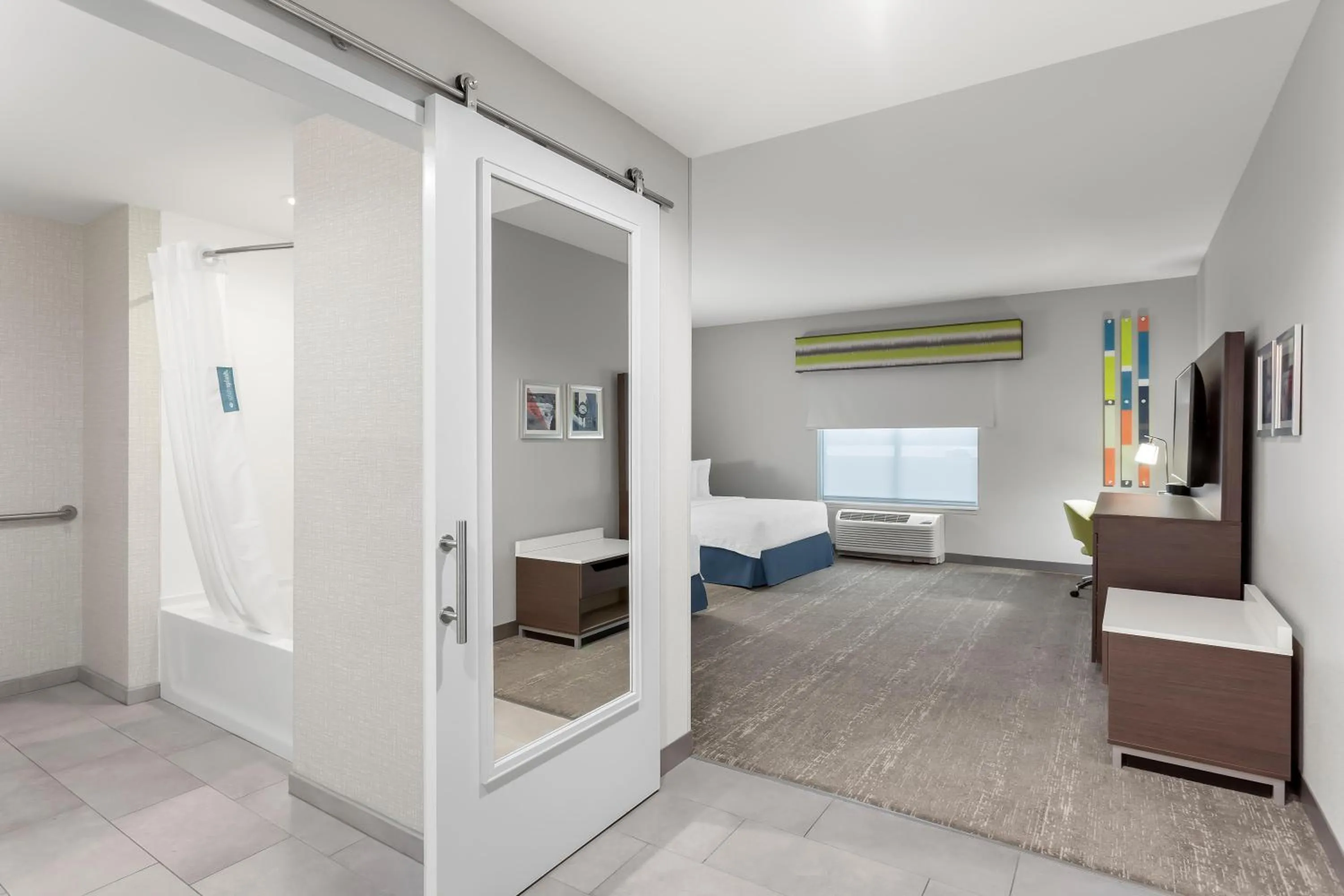 Photo of the whole room, Bed in Hampton Inn By Hilton Huntley Chicago