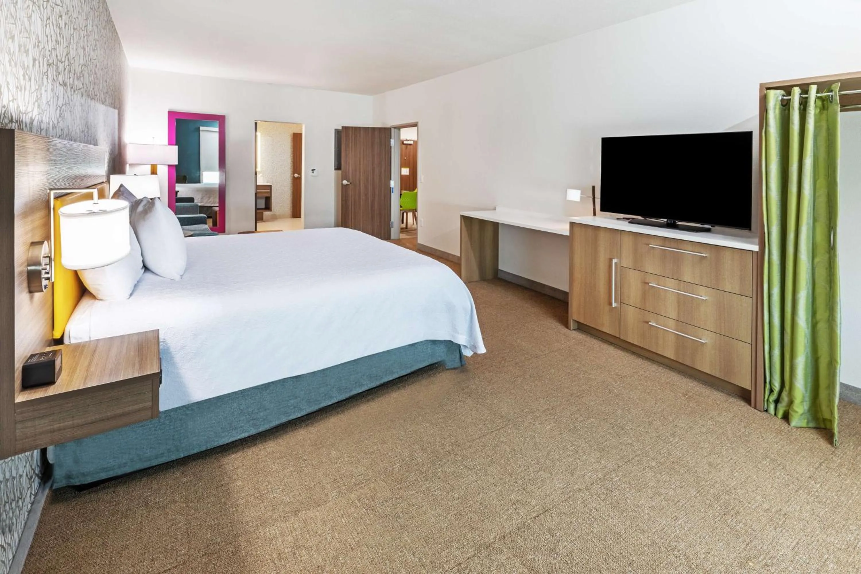 Bed in Home2 Suites By Hilton Weatherford