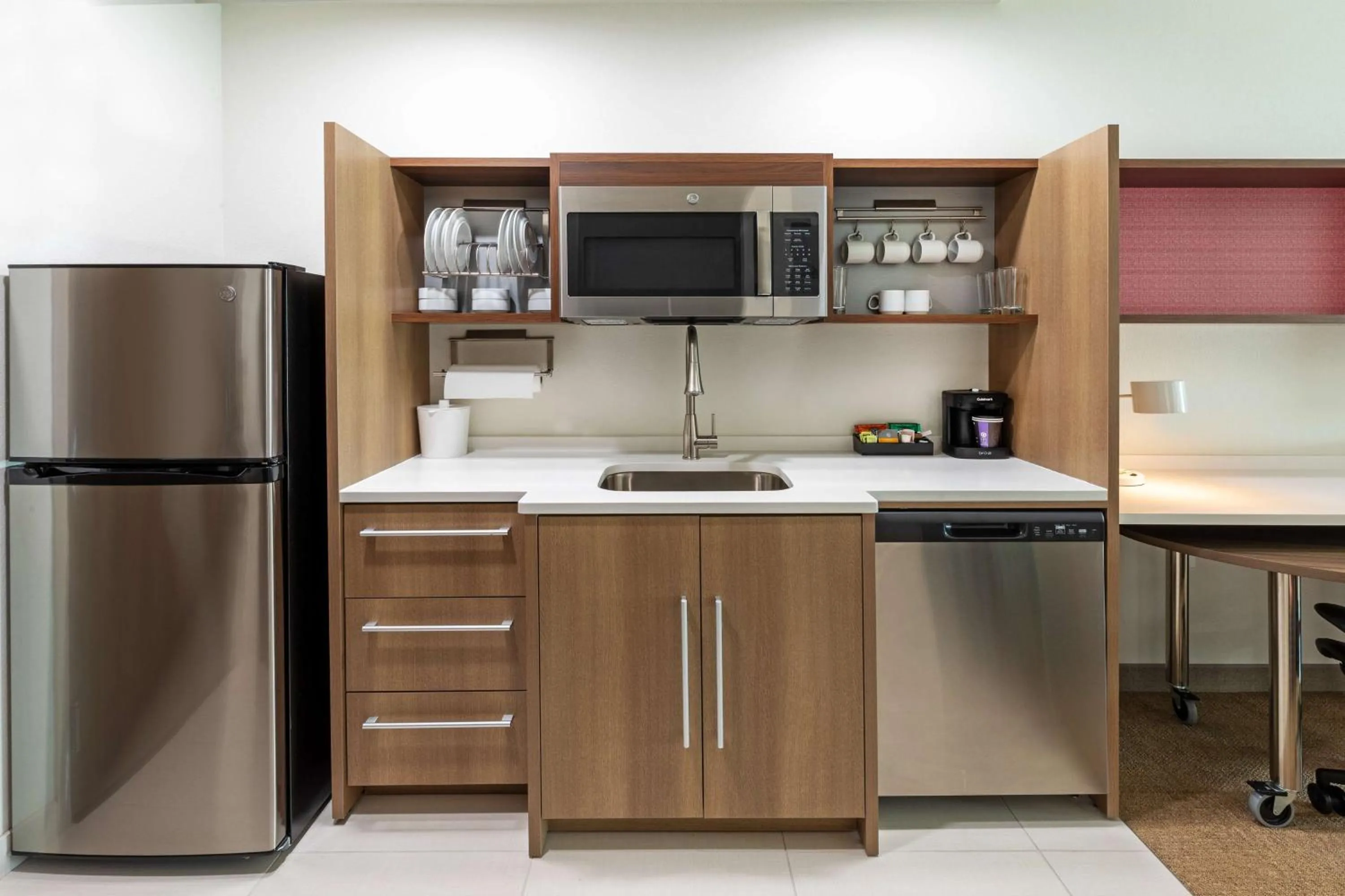 Kitchen or kitchenette in Home2 Suites By Hilton Weatherford