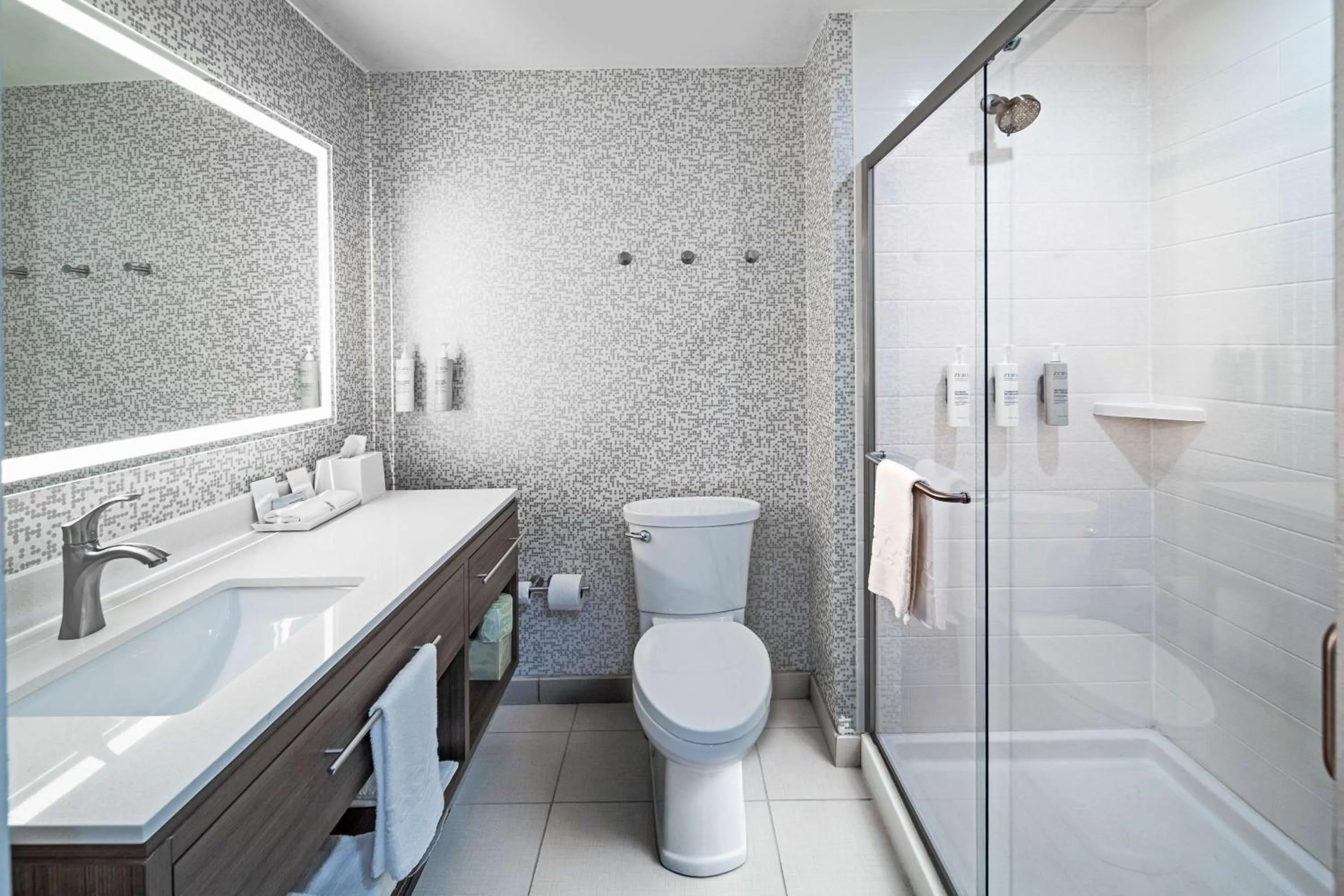 Bathroom in Home2 Suites By Hilton Weatherford