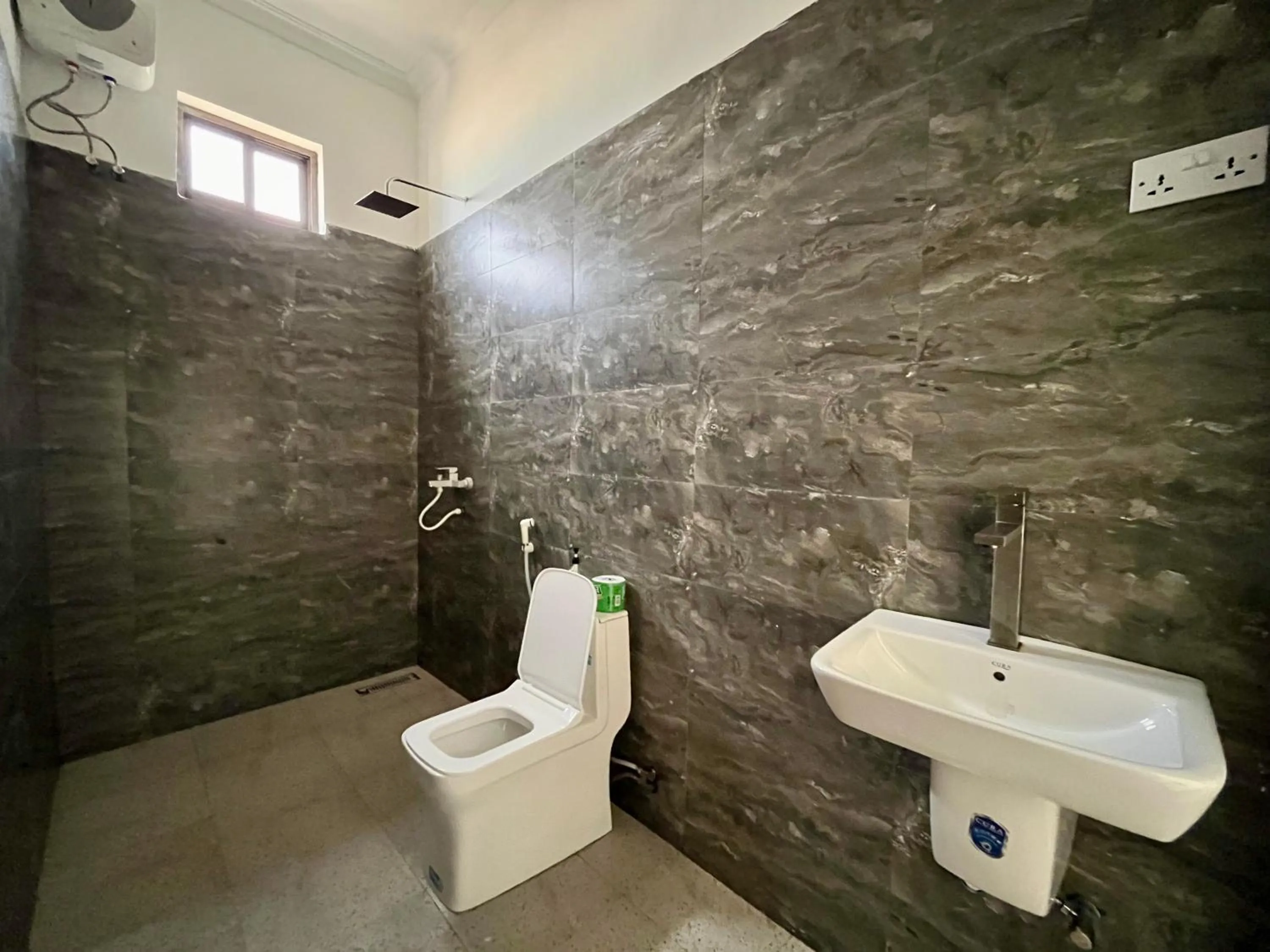 Bathroom in Jambo Beach Hotel Paje