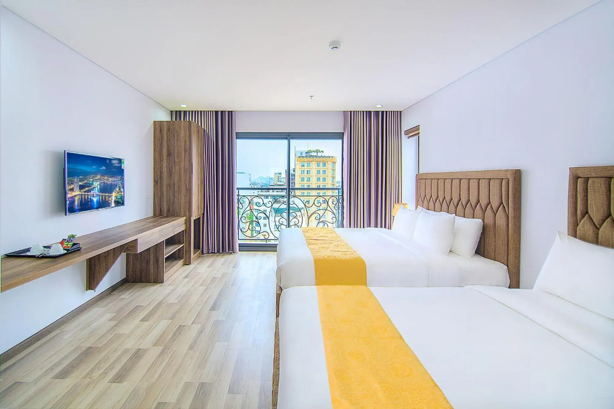 Triple Room with City View in Sea Light Hotel Da Nang Triple Room with City View in Sea Light Hotel Da Nang