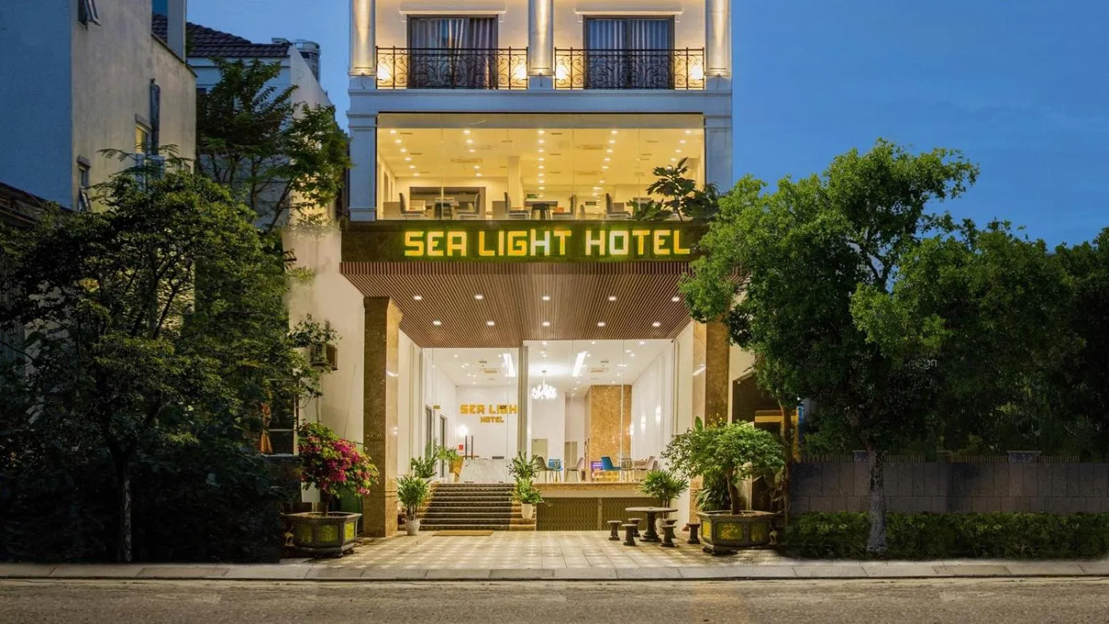 Property building in Sea Light Hotel Da Nang