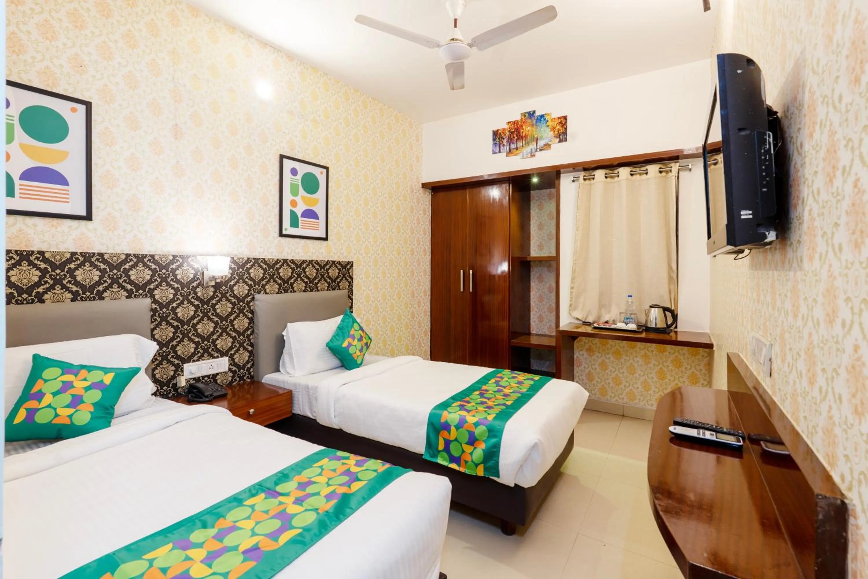 Bedroom, Bed in Treebo Seasons - Heritage Town Pondicherry