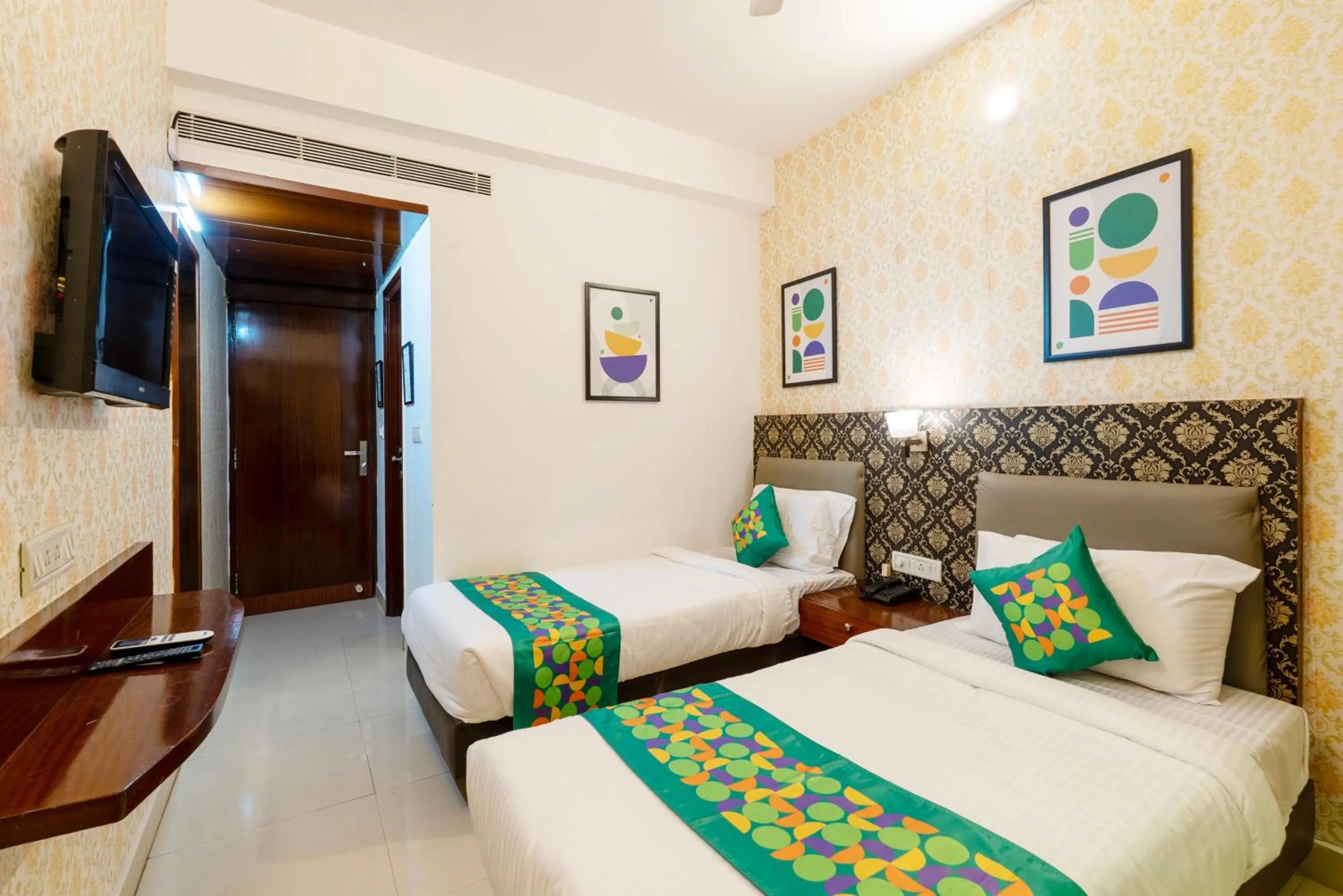 Bedroom, Bed in Treebo Seasons - Heritage Town Pondicherry