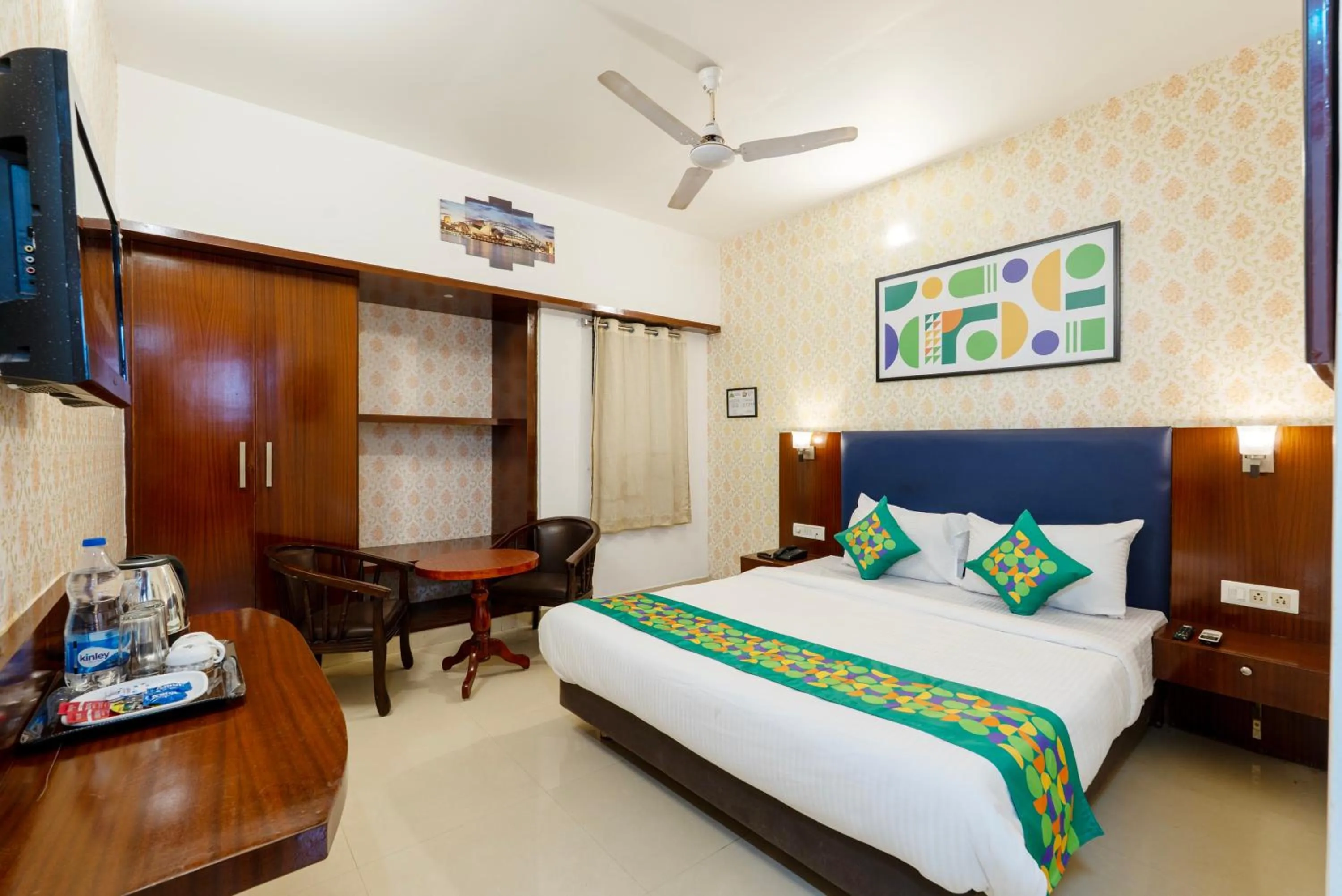 Bedroom, Bed in Treebo Seasons - Heritage Town Pondicherry