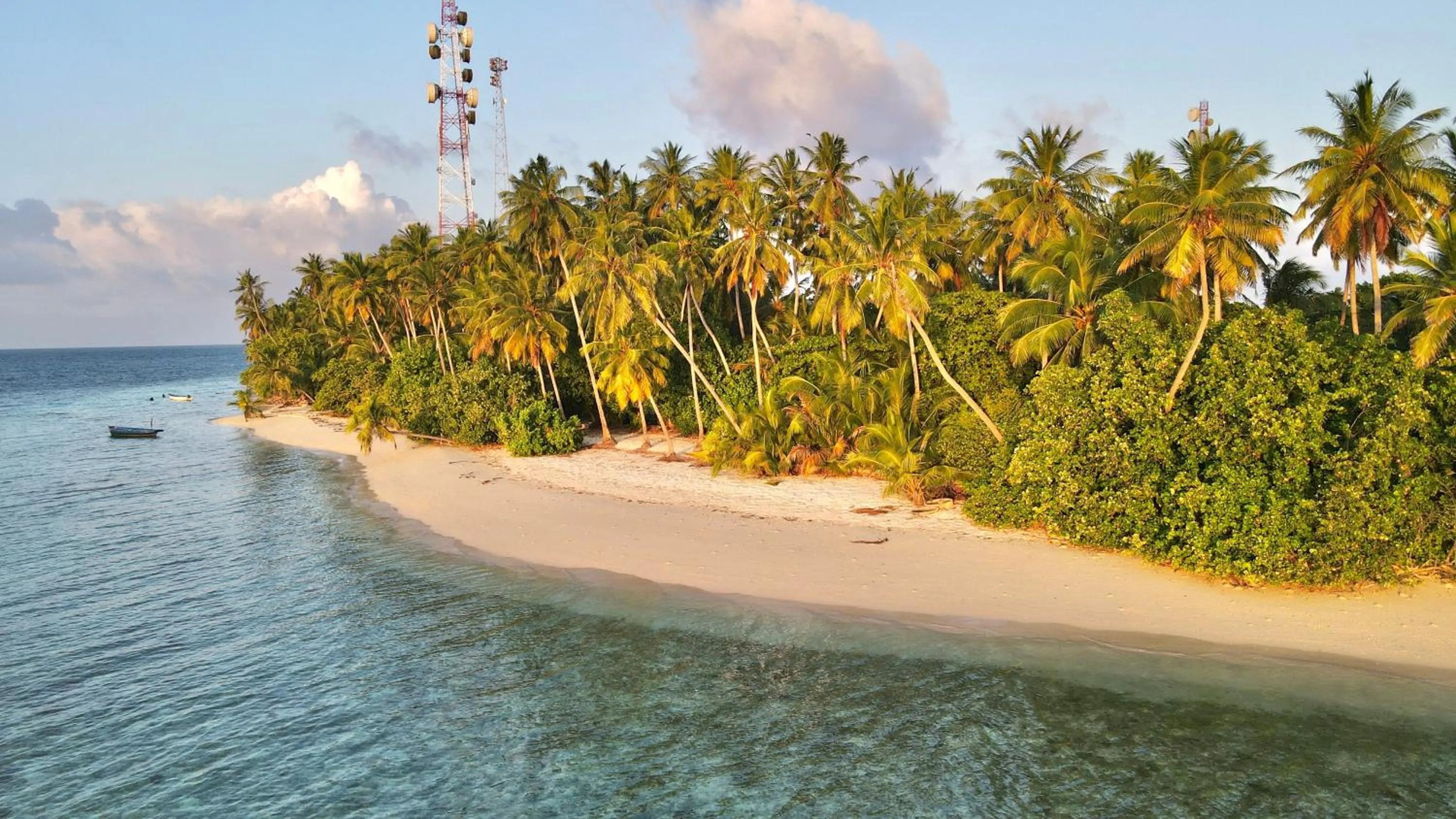 Beach in Alimas Holiday Retreat Maldives