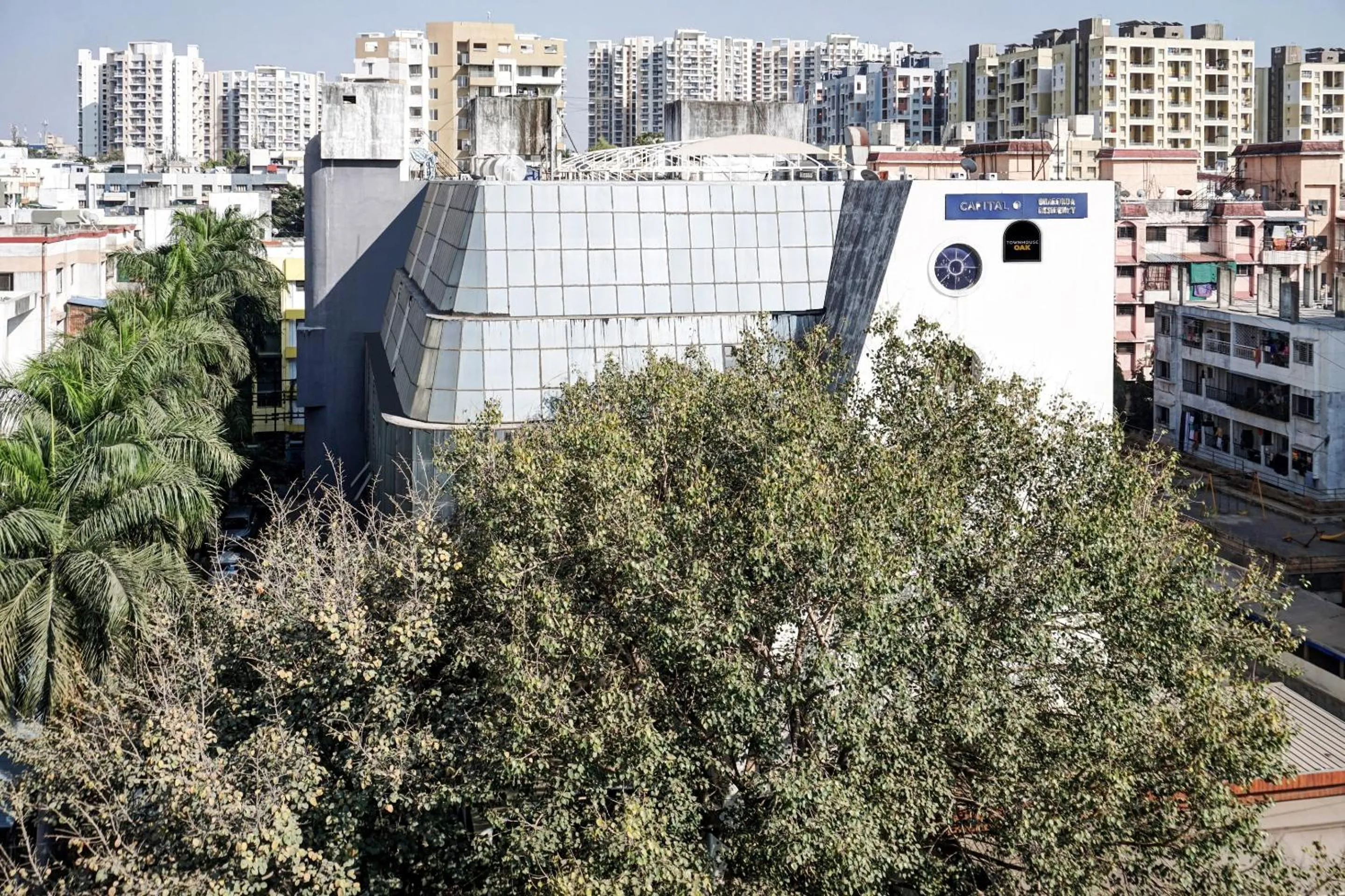 Facade/entrance in Townhouse OAK Gharonda Residency Near Sant Tukaram Nagar Metro Station