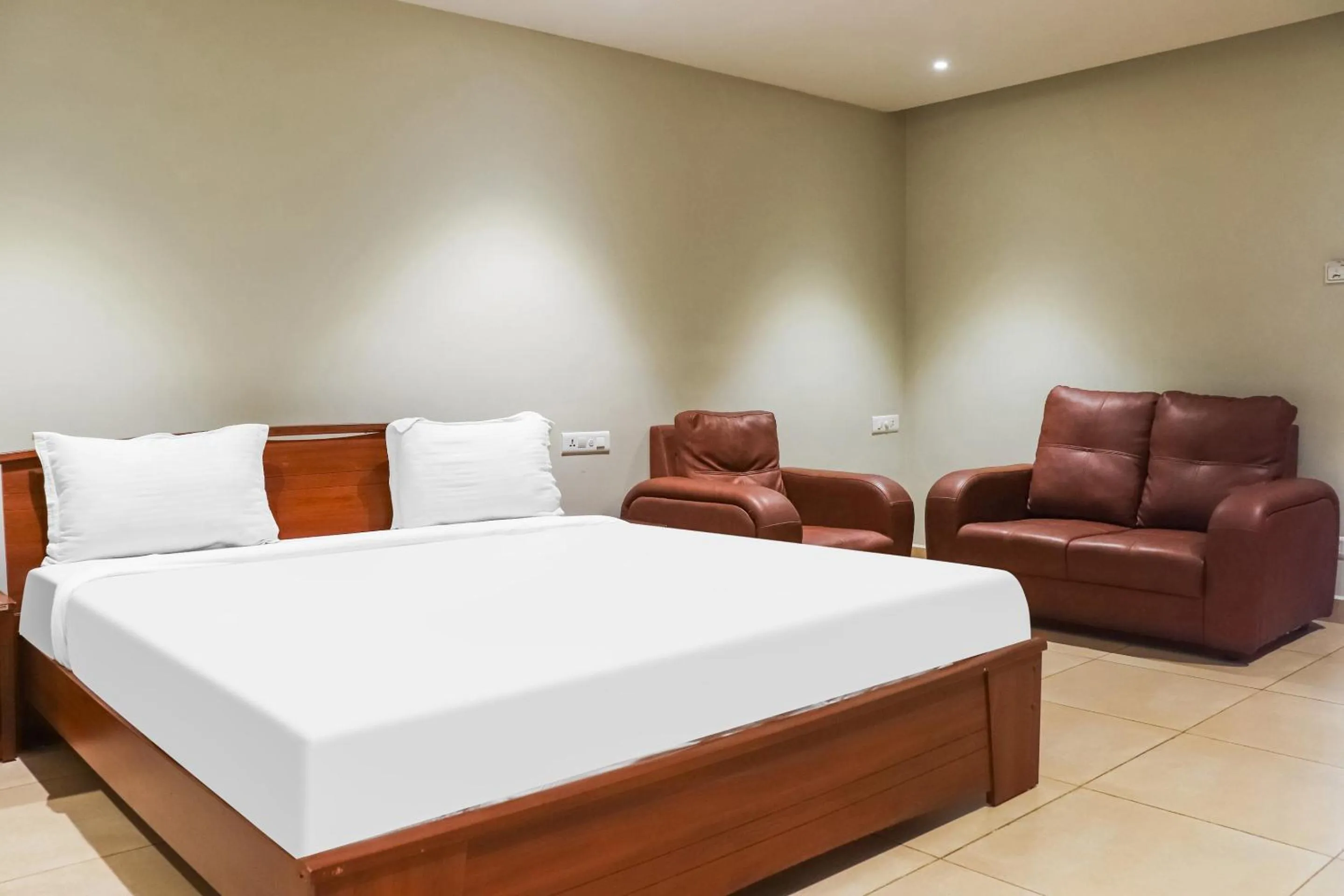 Bedroom, Bed in Collection O Kk Trends