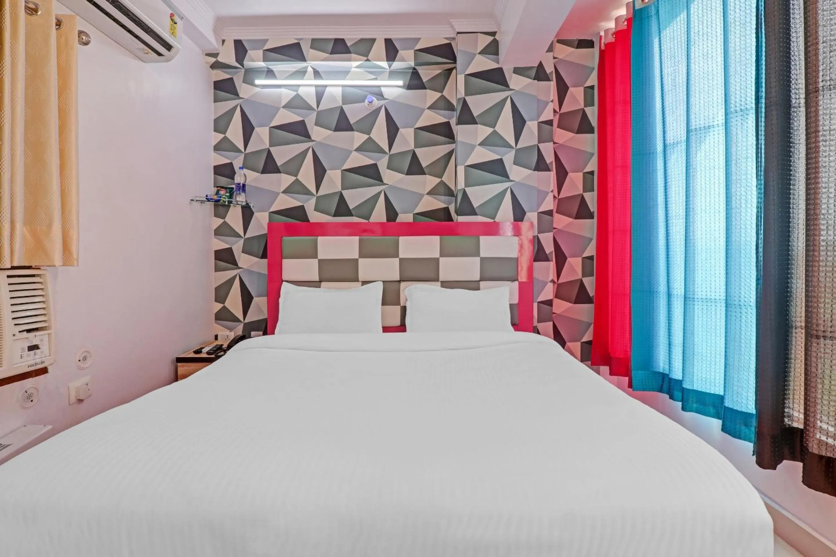 Bedroom in OYO Flagship 86660 Hotel RK Grand