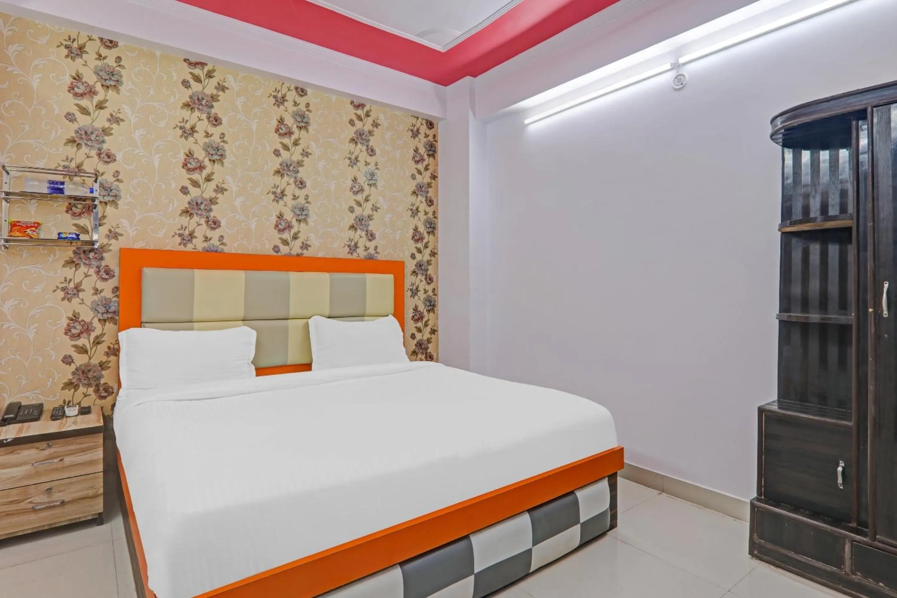 Bedroom in OYO Flagship 86660 Hotel RK Grand