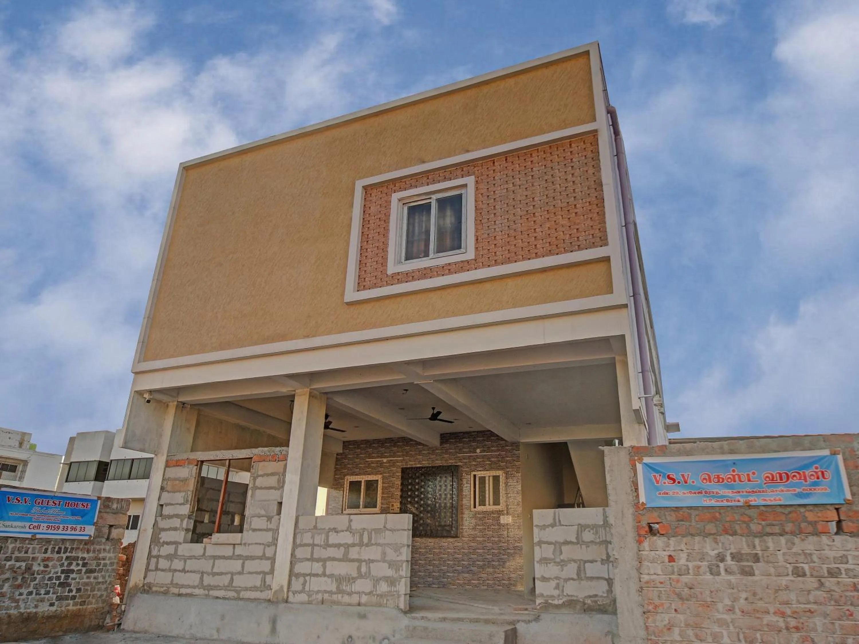 Facade/entrance in Hotel O Vsv Guest House