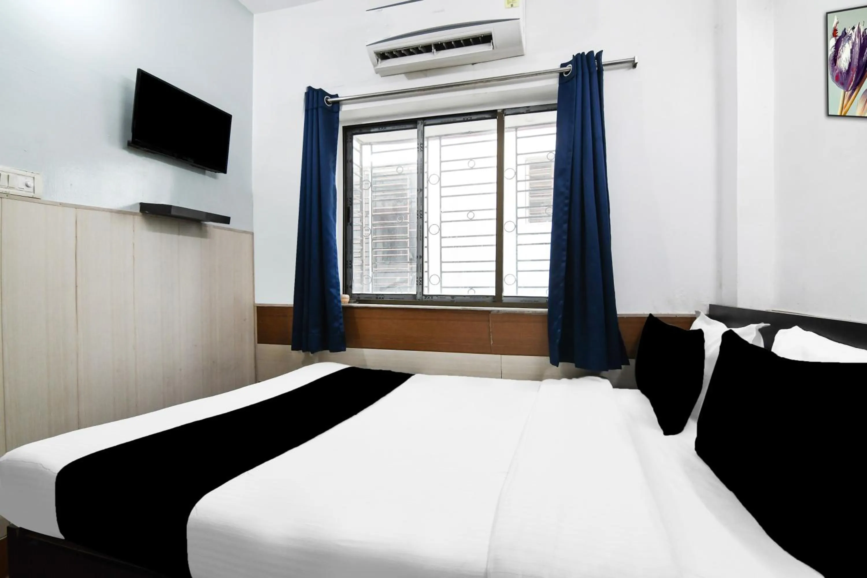 Bedroom, Bed in Super Hotel O Biswa Bangla Sarani