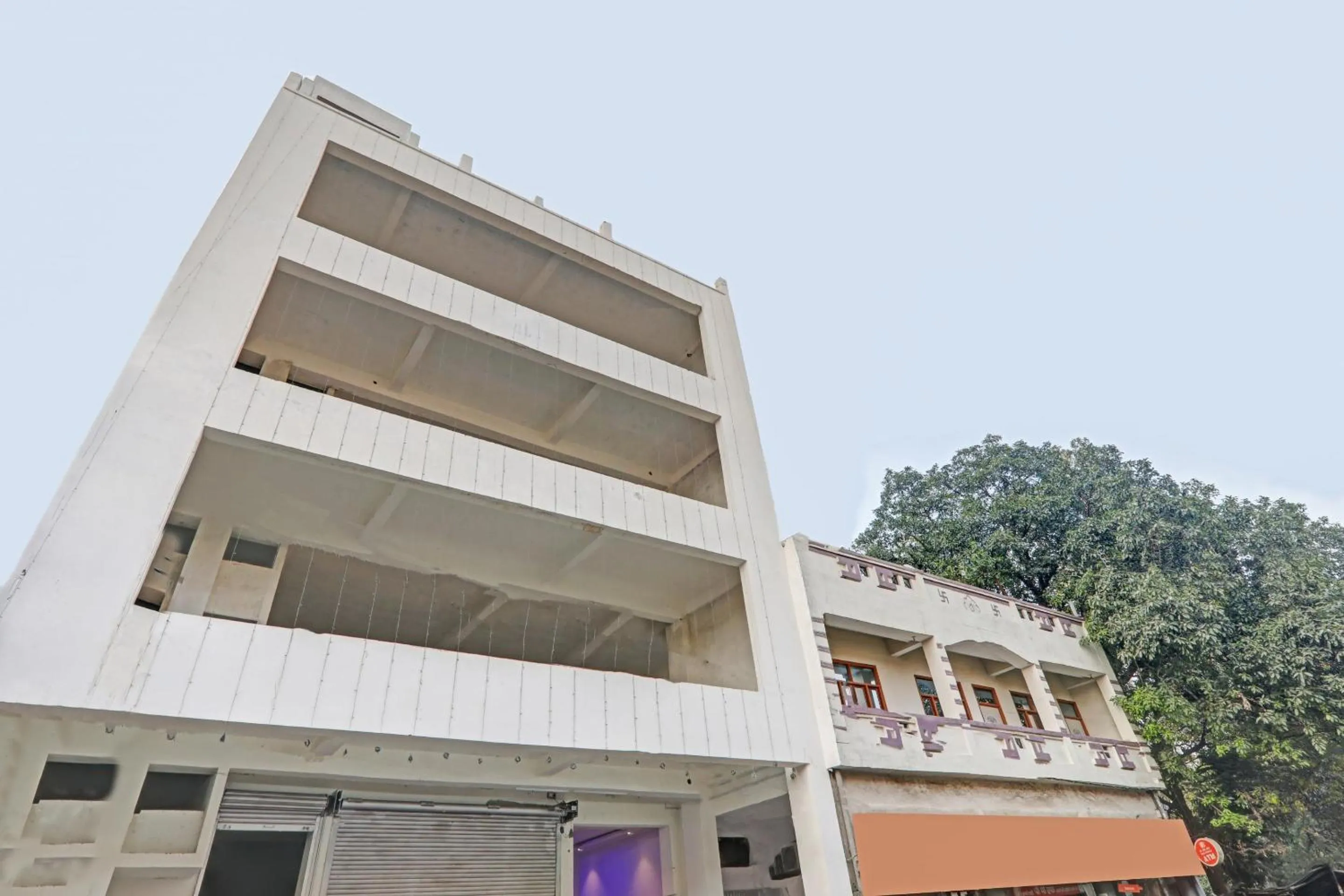 Facade/entrance in Super Capital O Townhouse Govinda Royal