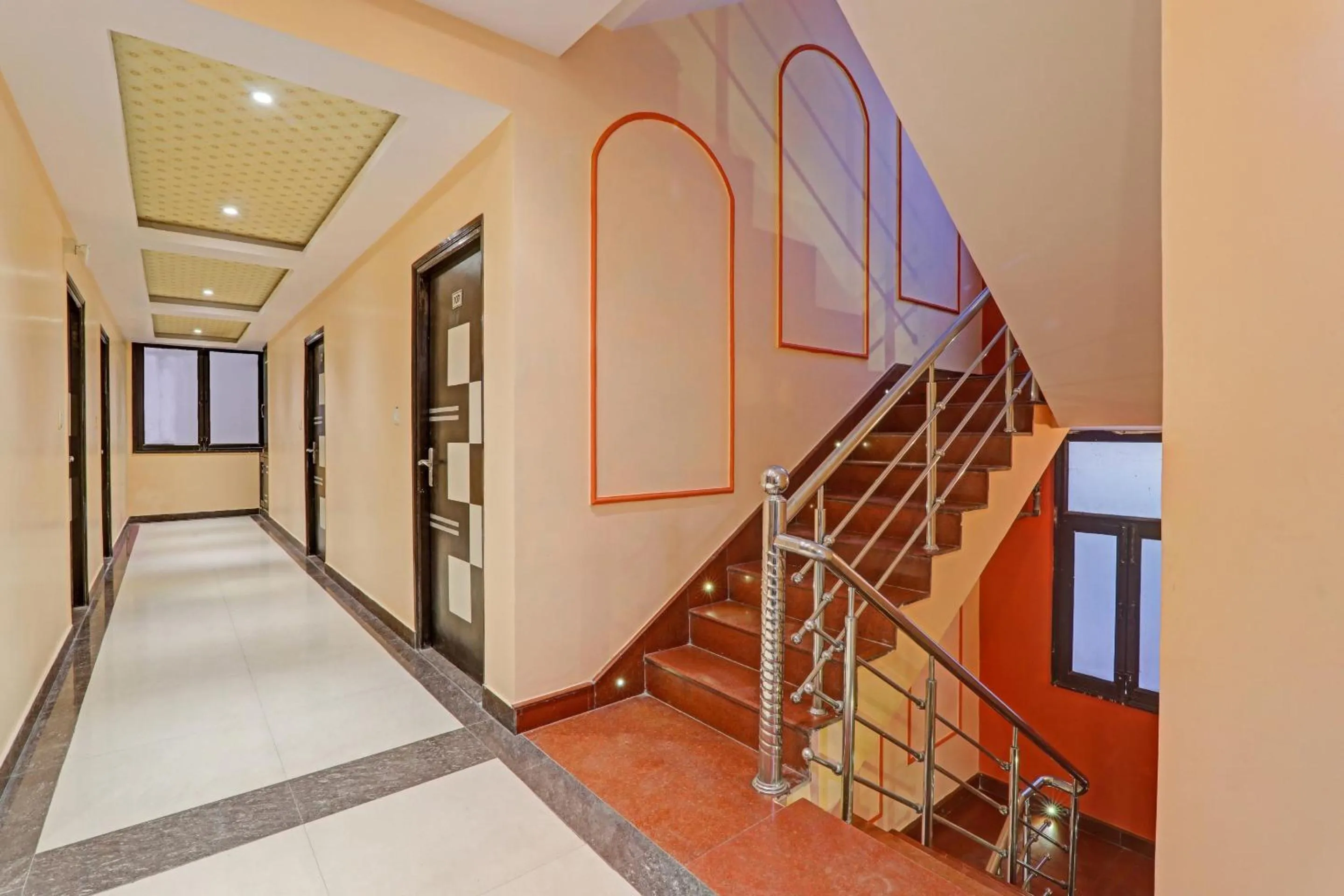 Lobby or reception in Super Capital O Townhouse Govinda Royal