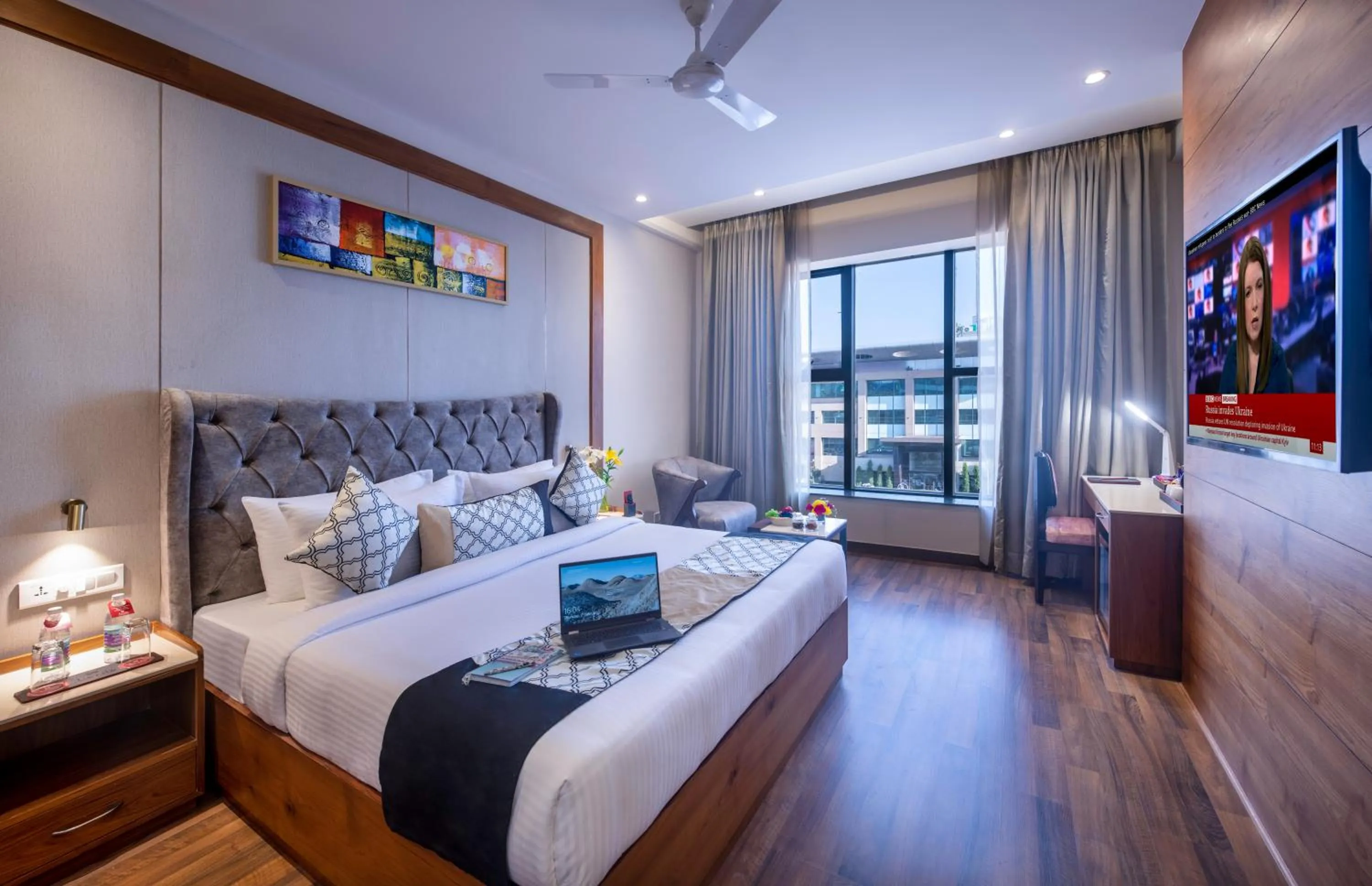 Photo of the whole room, Bed in Lords Inn Chandigarh Zirakpur