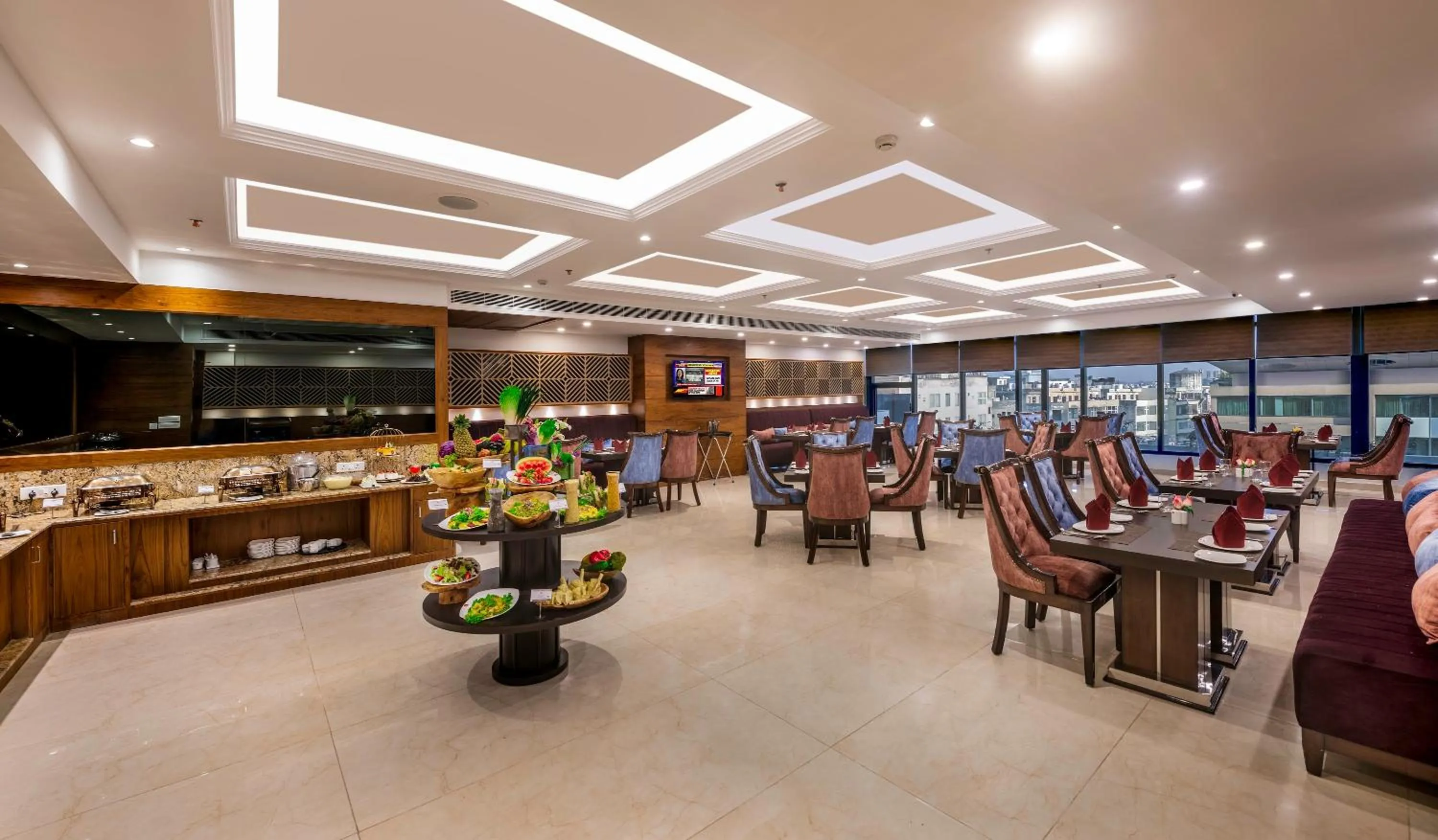 Restaurant/places to eat in Lords Inn Chandigarh Zirakpur