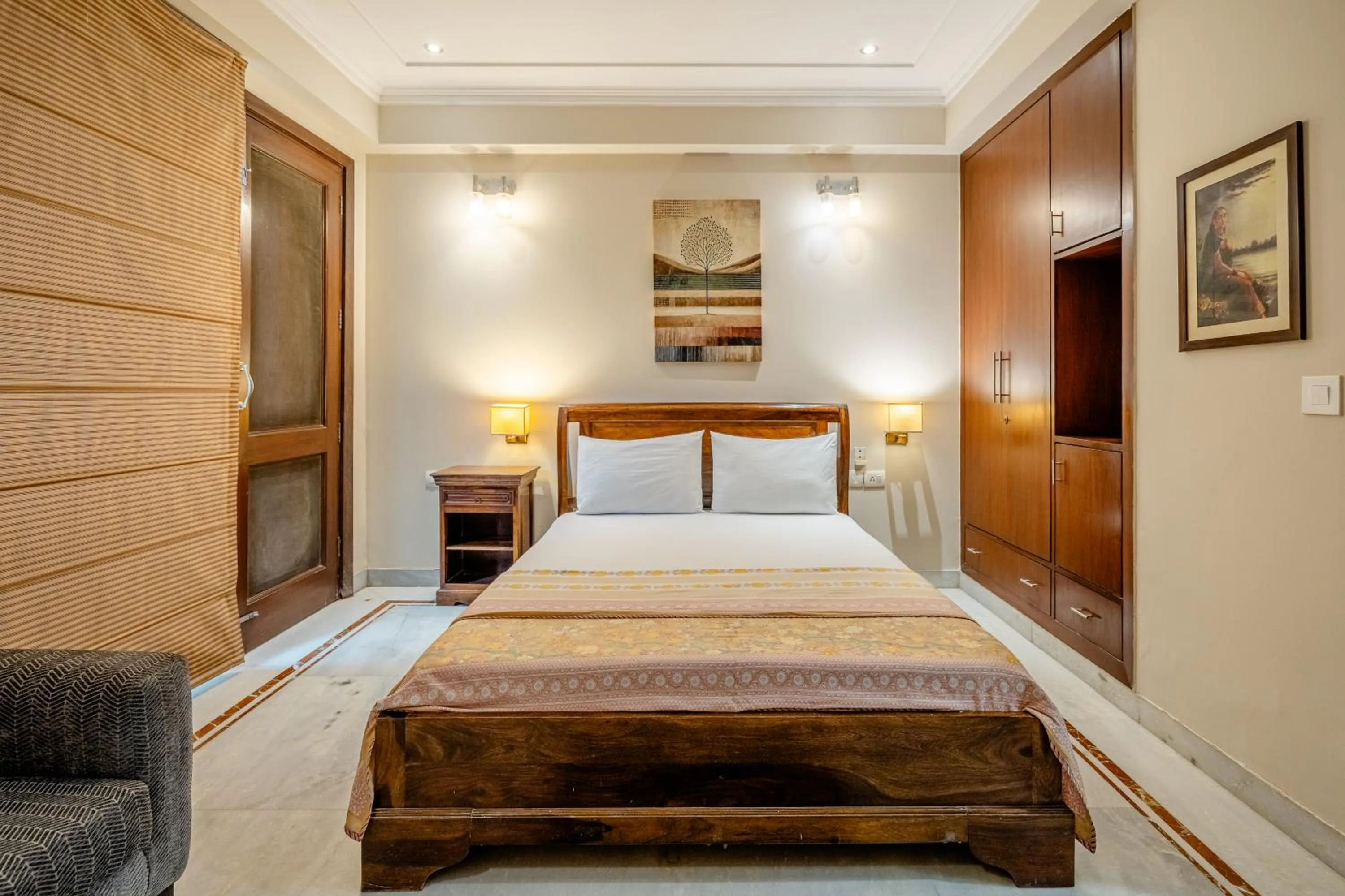 Bed in Tree of Life Bed & Breakfast