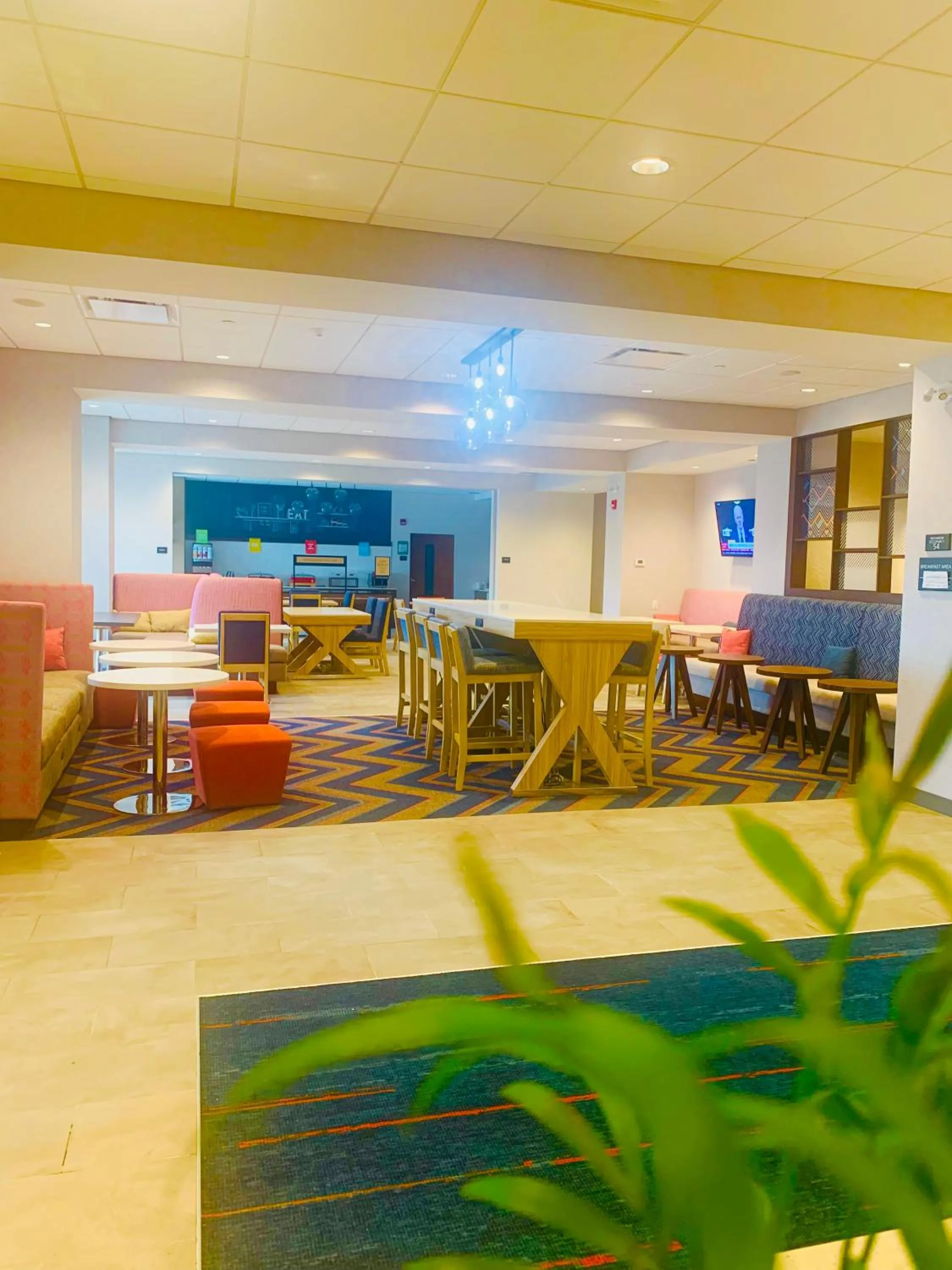 Seating area in Hampton Inn by Hilton Port Hope Cobourg