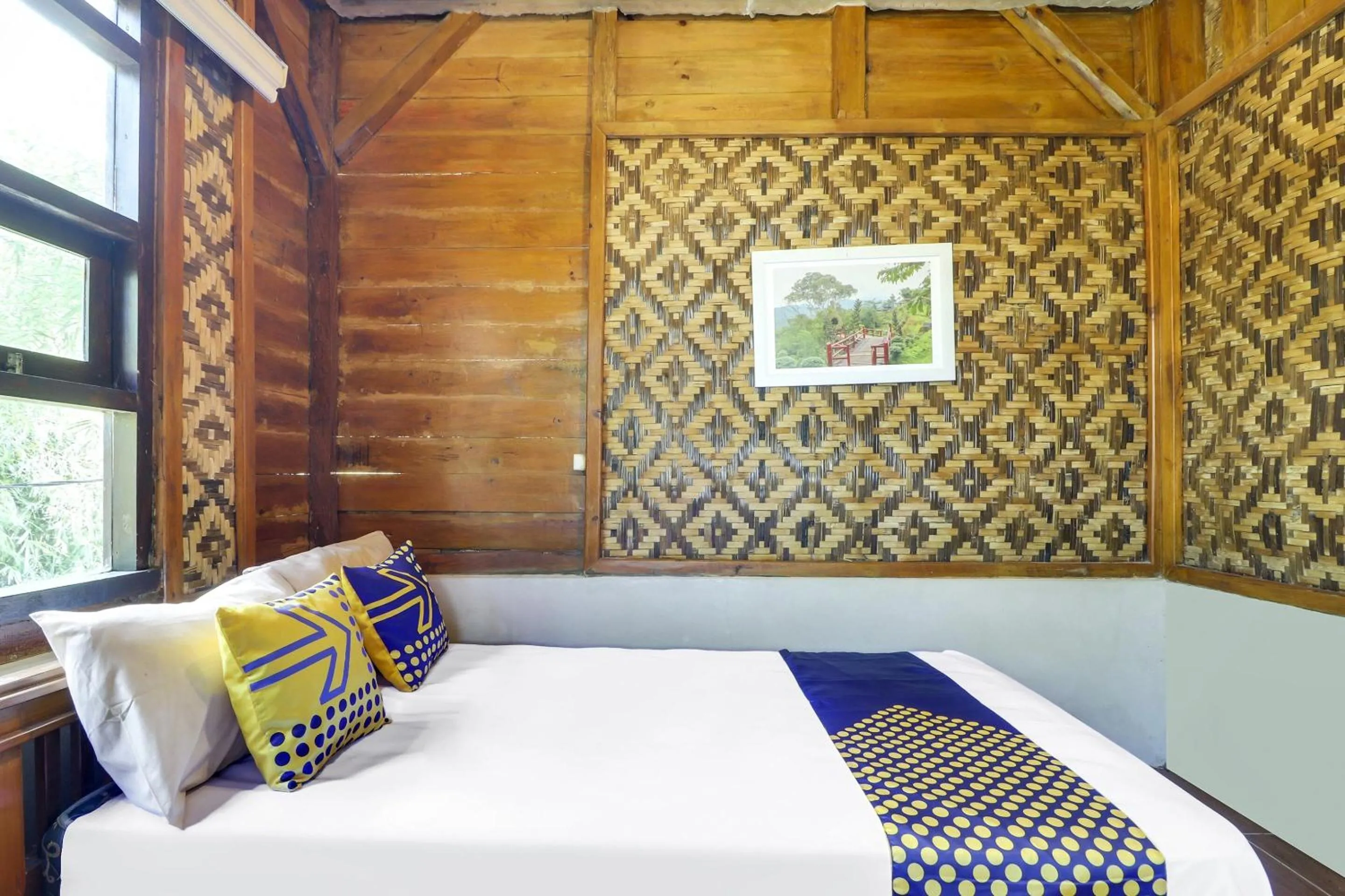 Bedroom, Bed in Hotel O Desa Wisata Guranteng