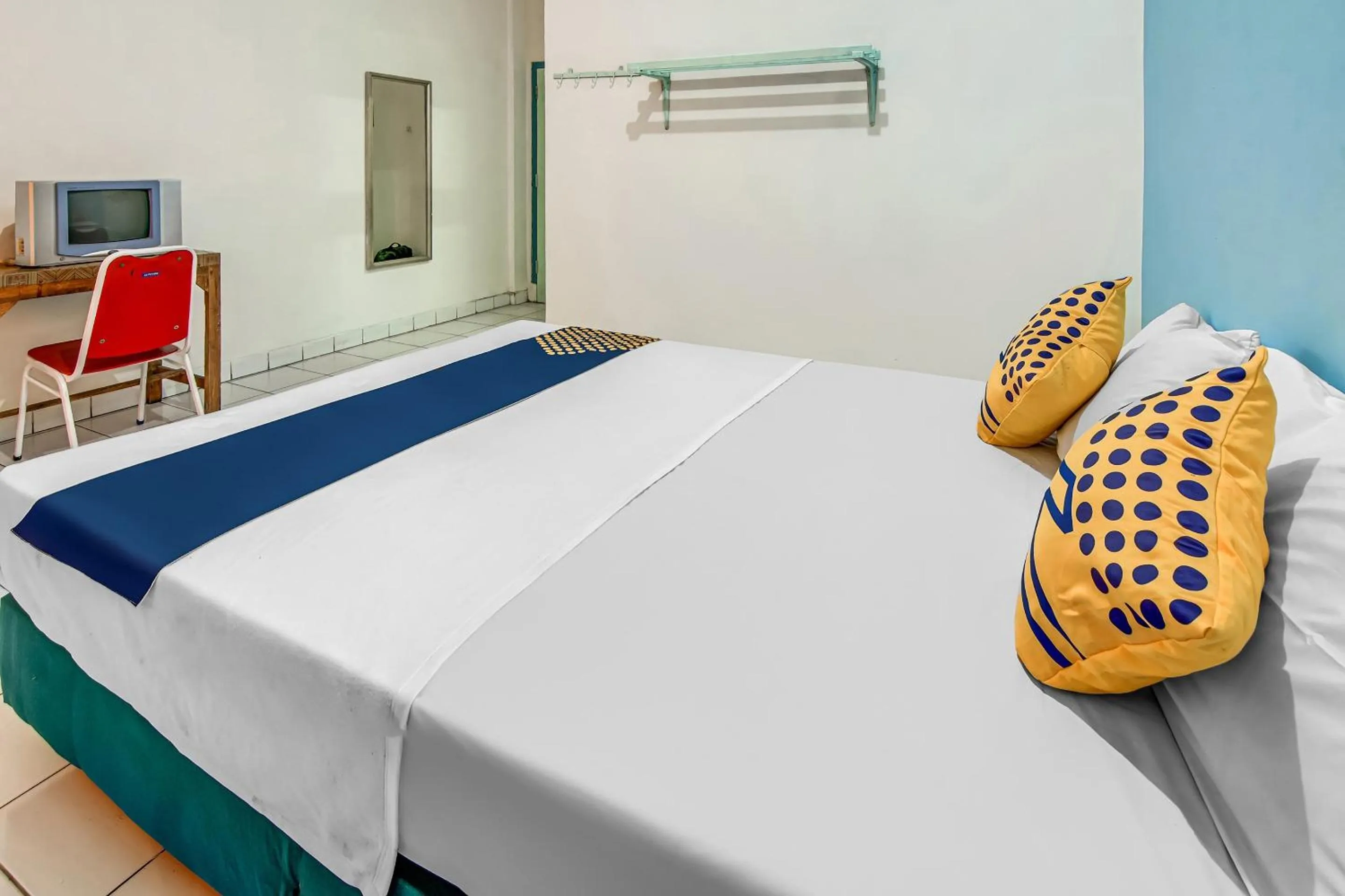 Bedroom, Bed in Hotel O Margadana