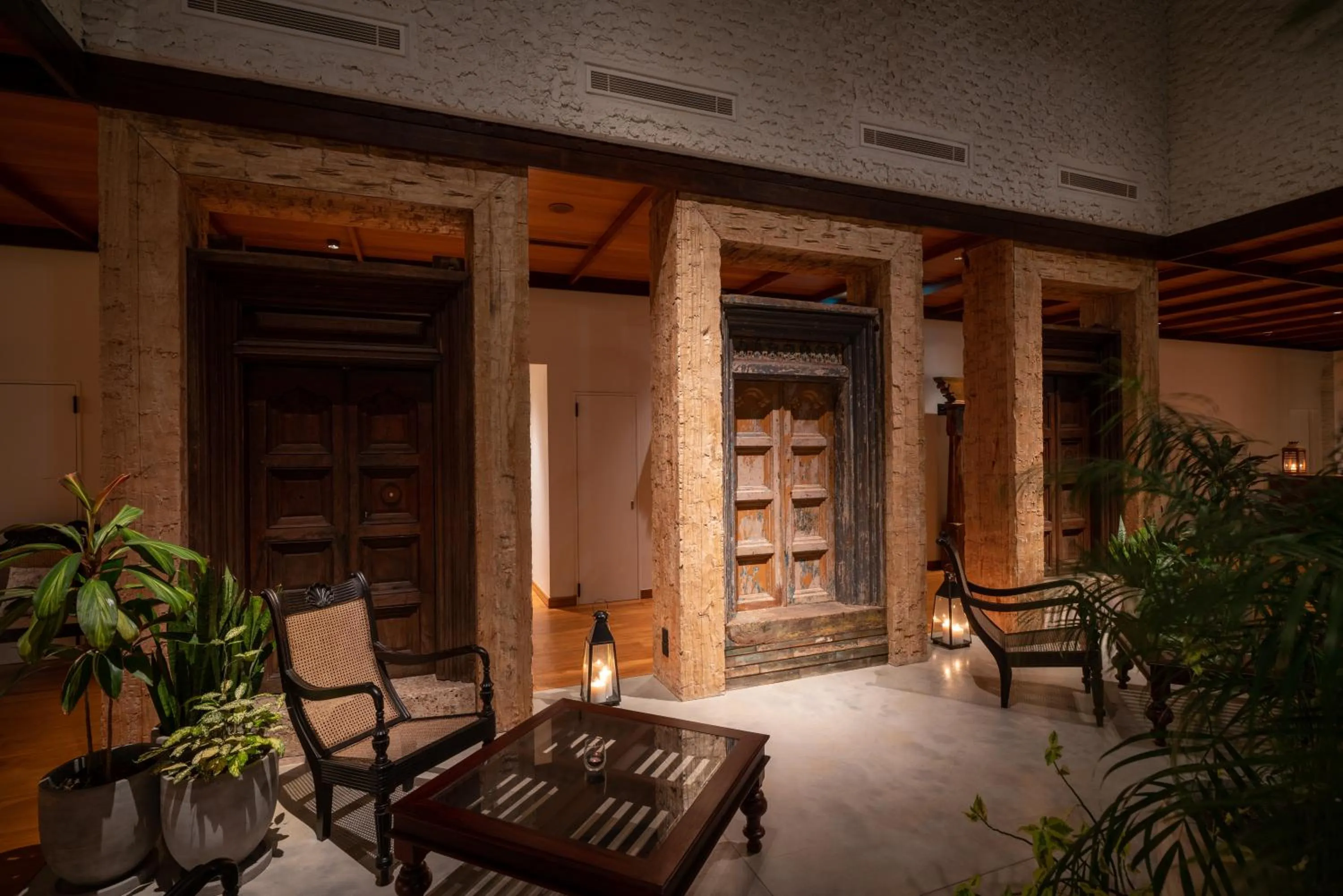 Lobby or reception in Granbell Hotel Colombo