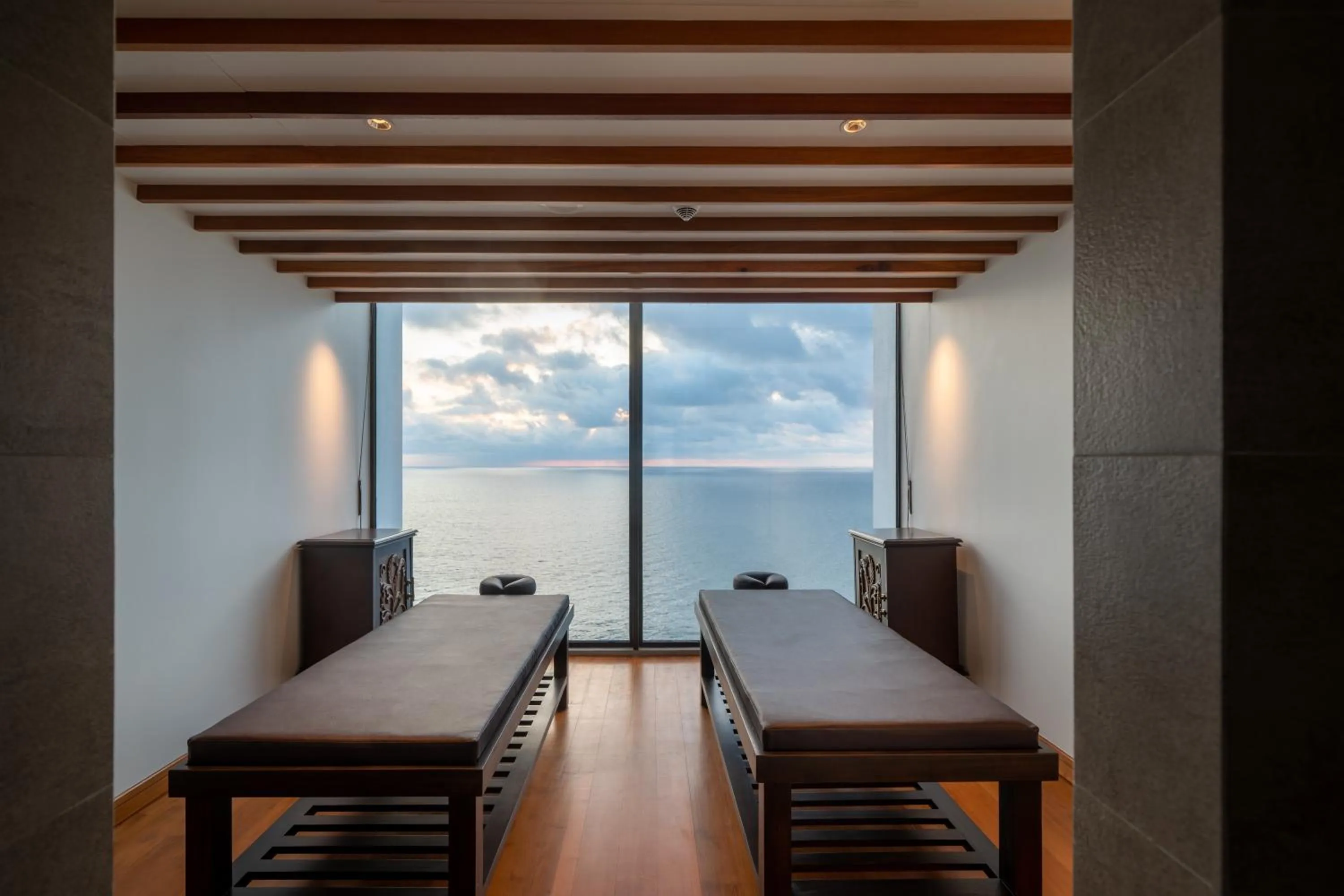 Massage in Granbell Hotel Colombo