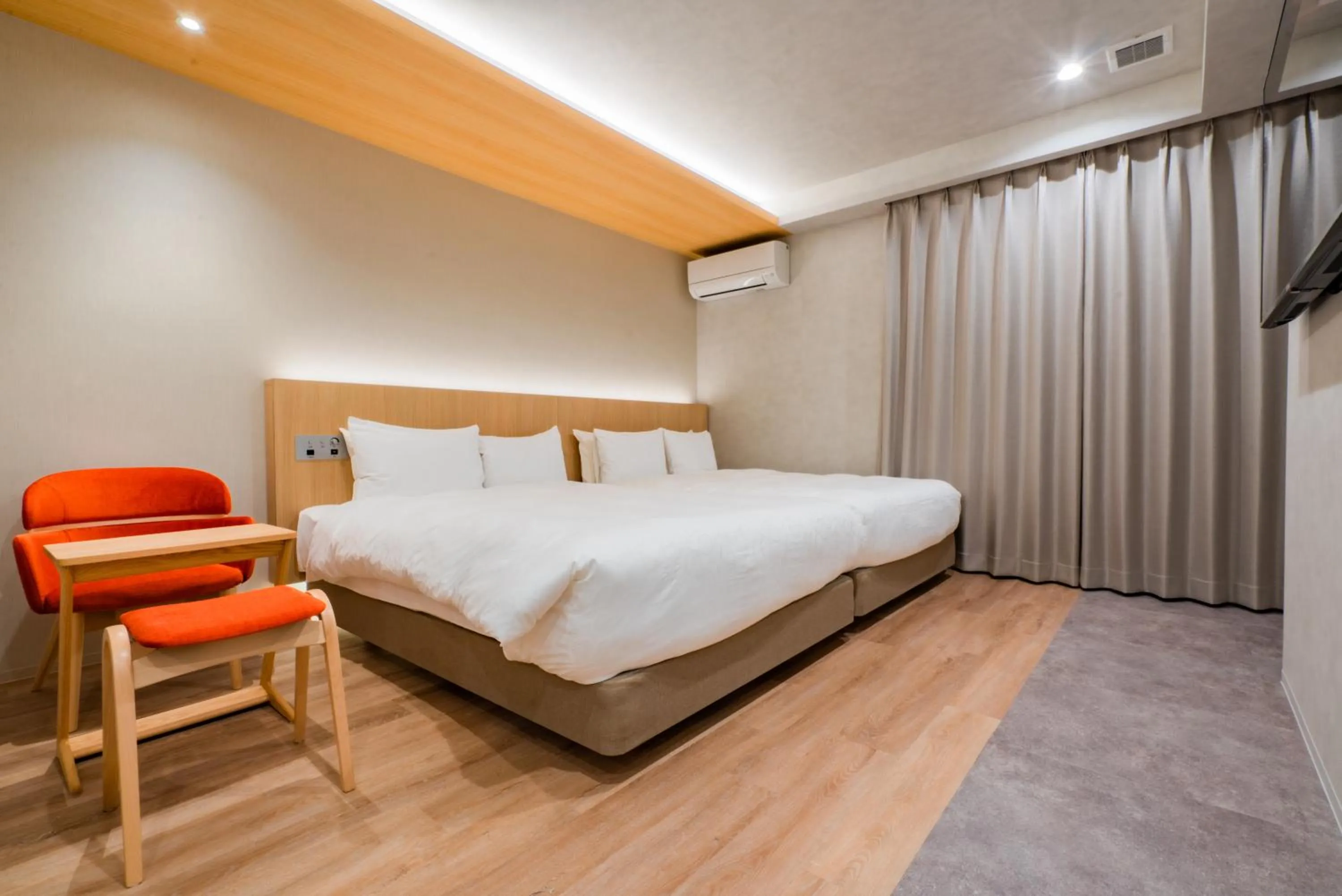 Bed in Randor Hotel Hiroshima Prestige