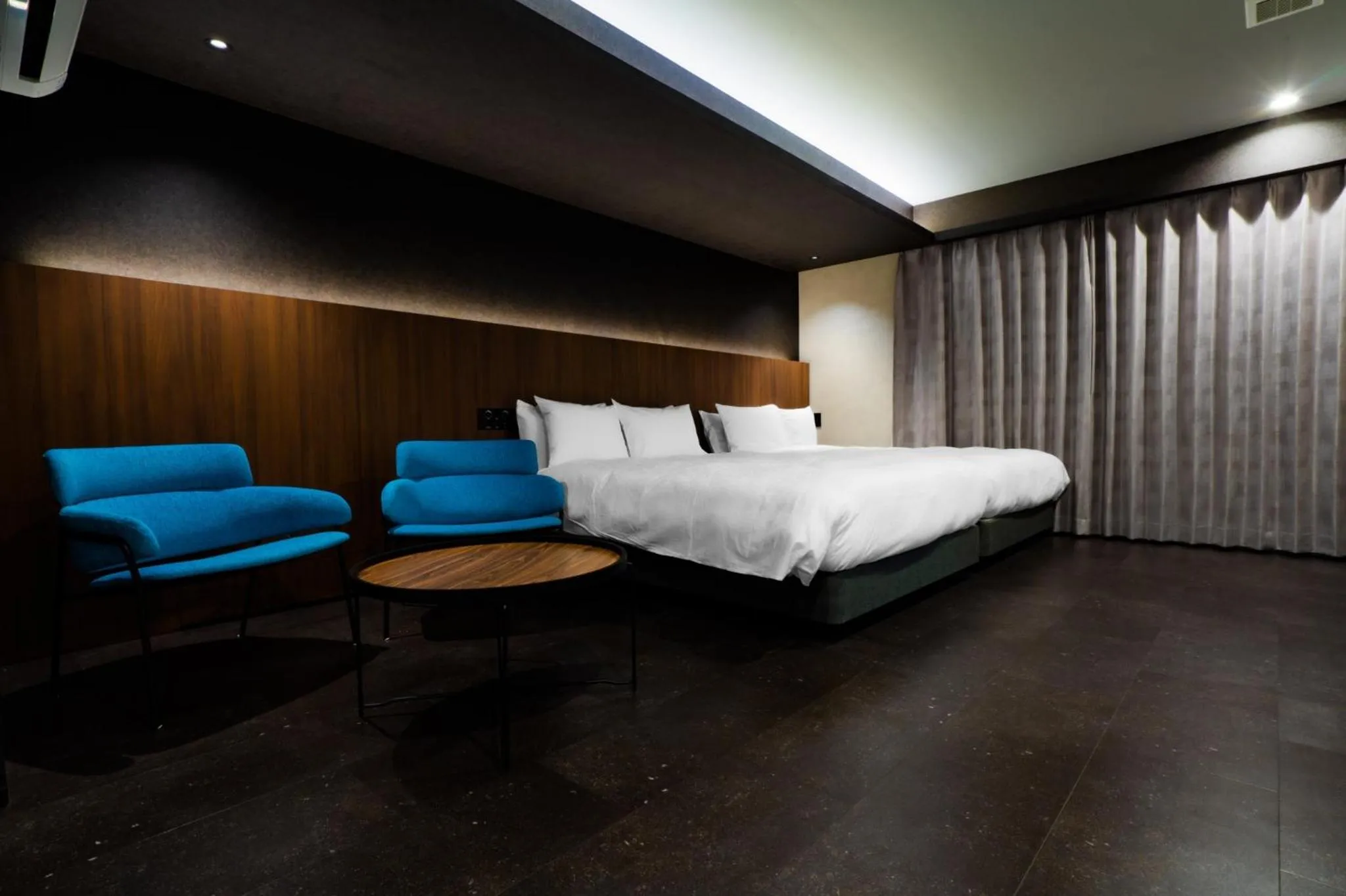 Bed in Randor Hotel Hiroshima Prestige