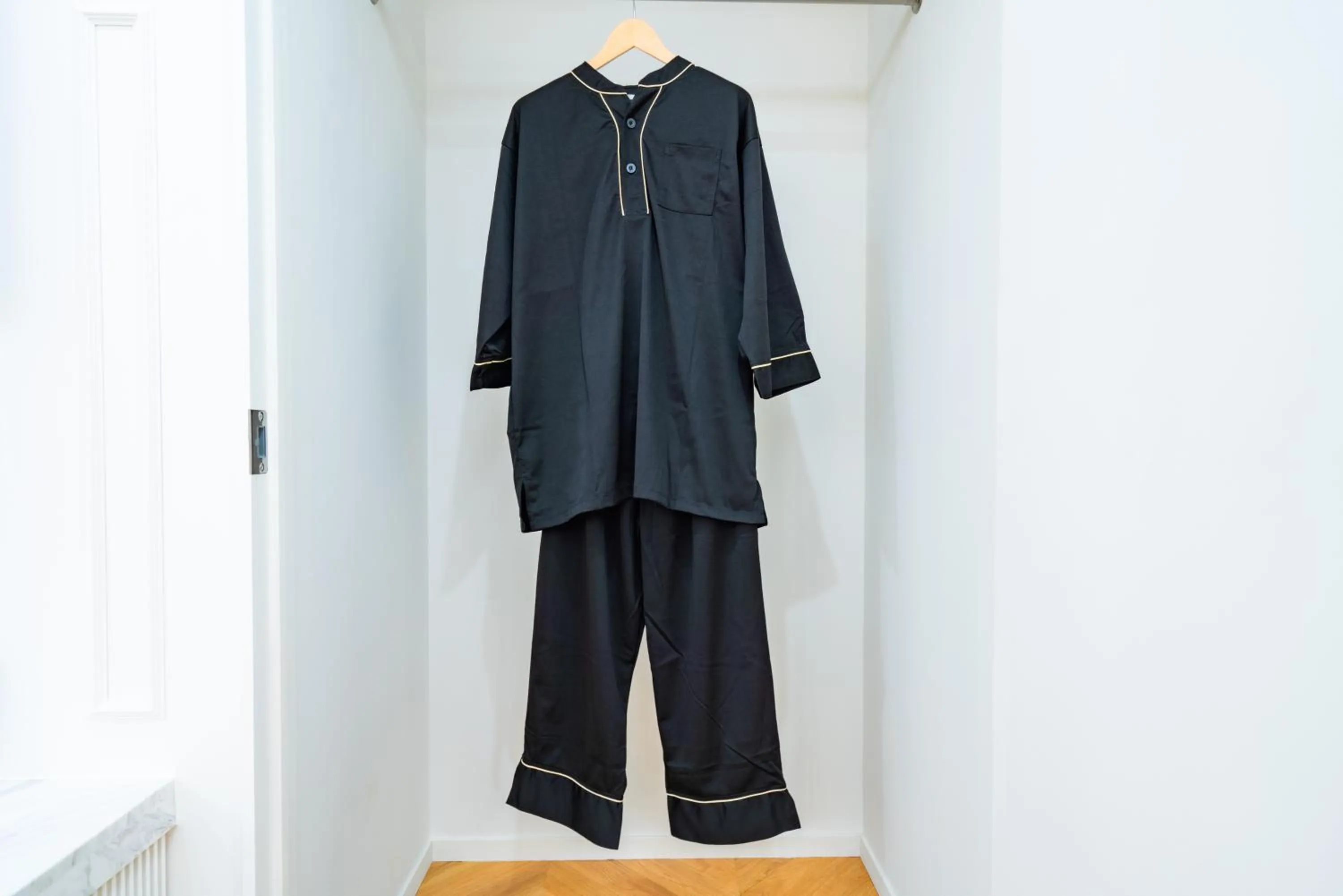 wardrobe in Randor Hotel Hiroshima Prestige