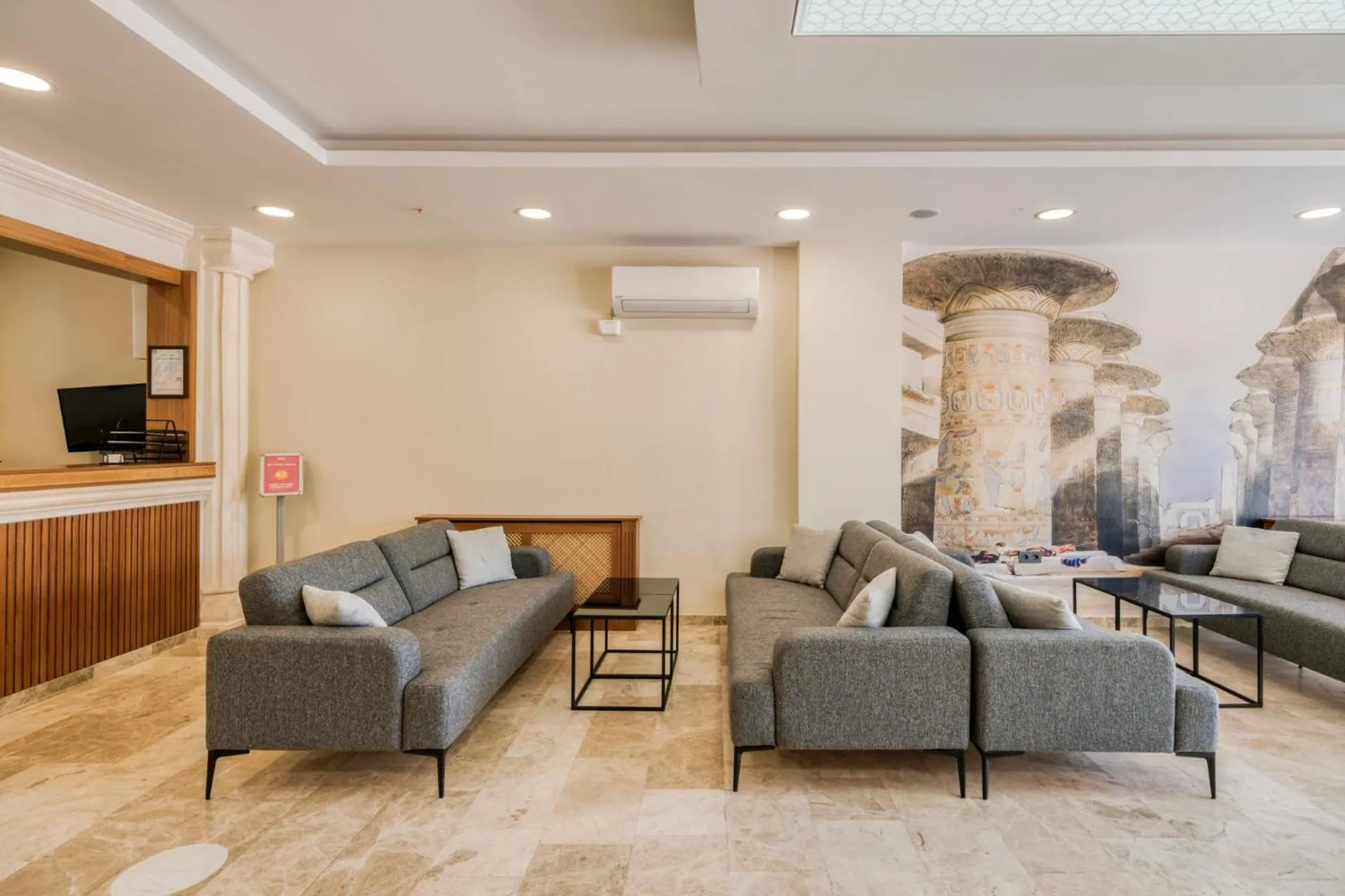 Lobby or reception in Zin D Sefin Aparts