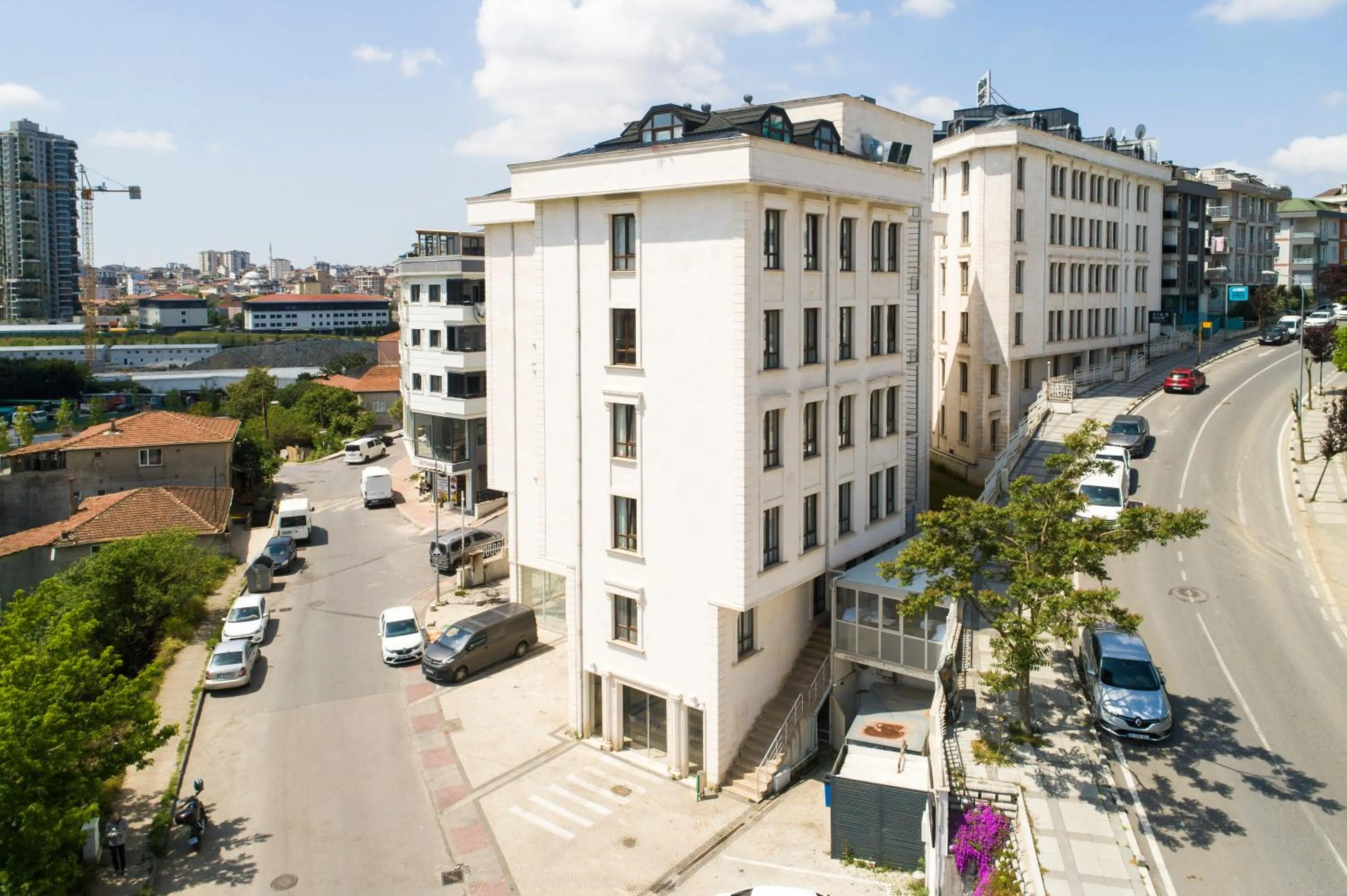 Property building in Zin D Sefin Aparts