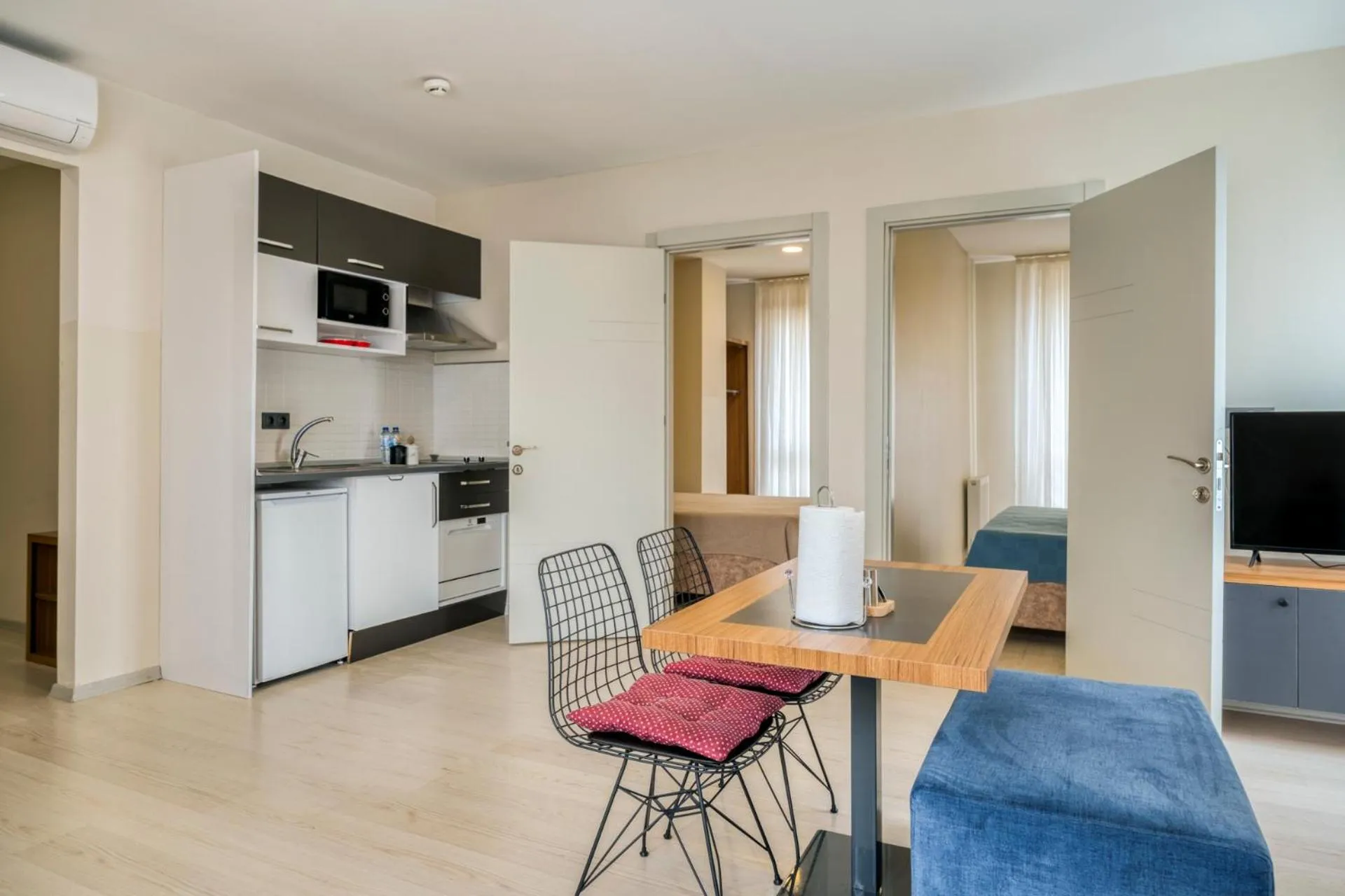 TV and multimedia in Zin D Sefin Aparts