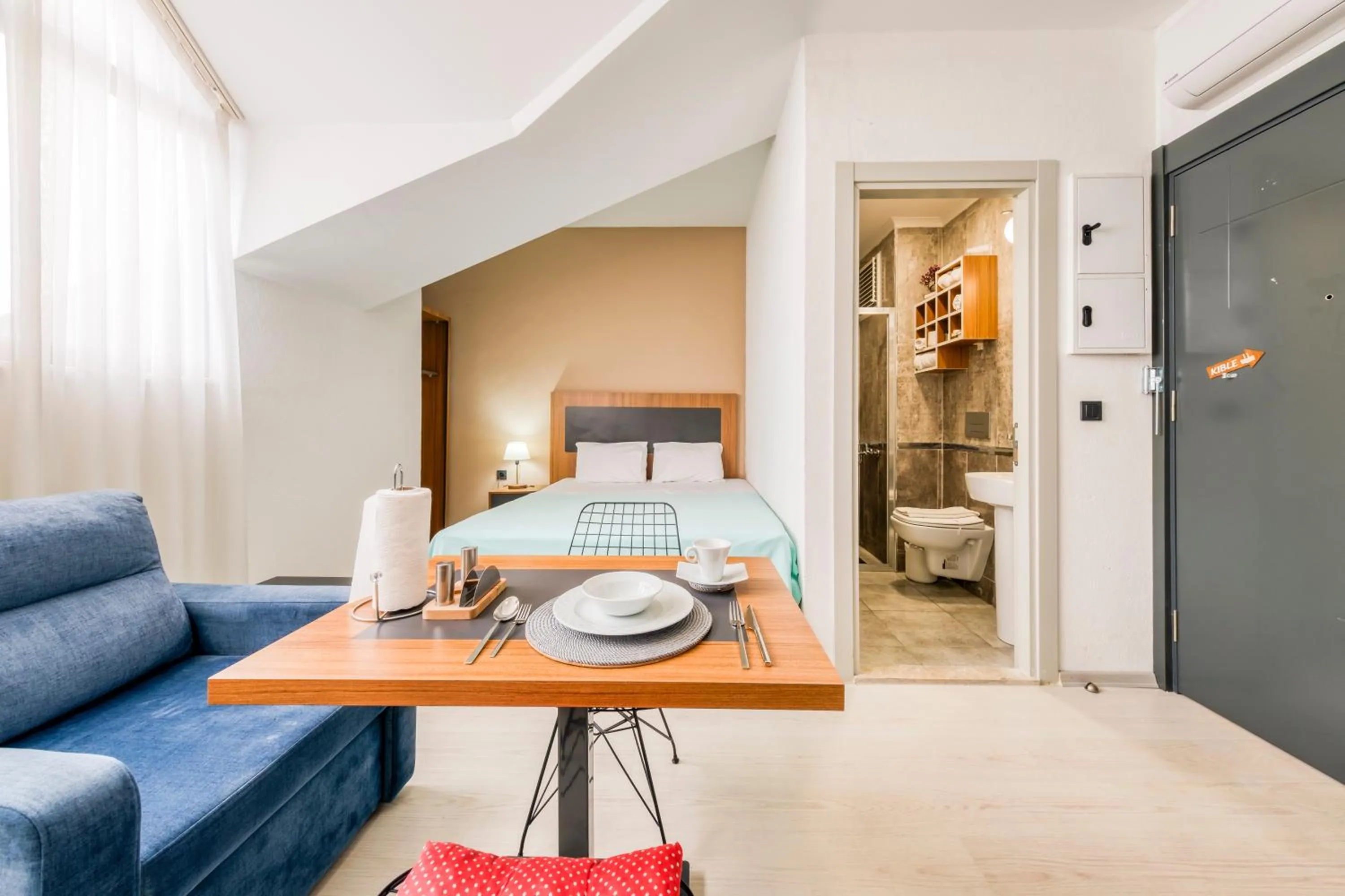 Photo of the whole room in Zin D Sefin Aparts