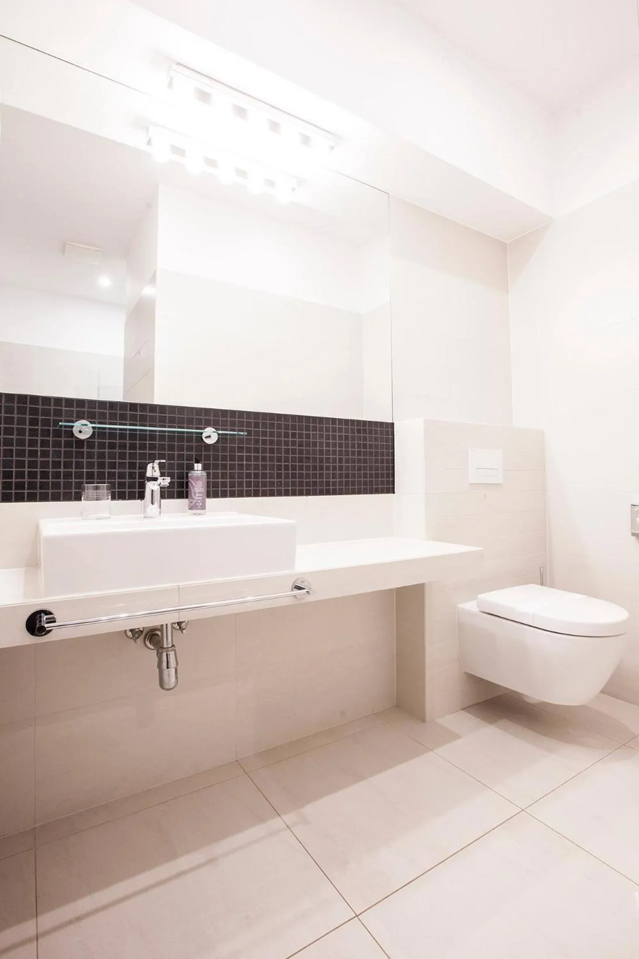 Bathroom in Portal House Apartments