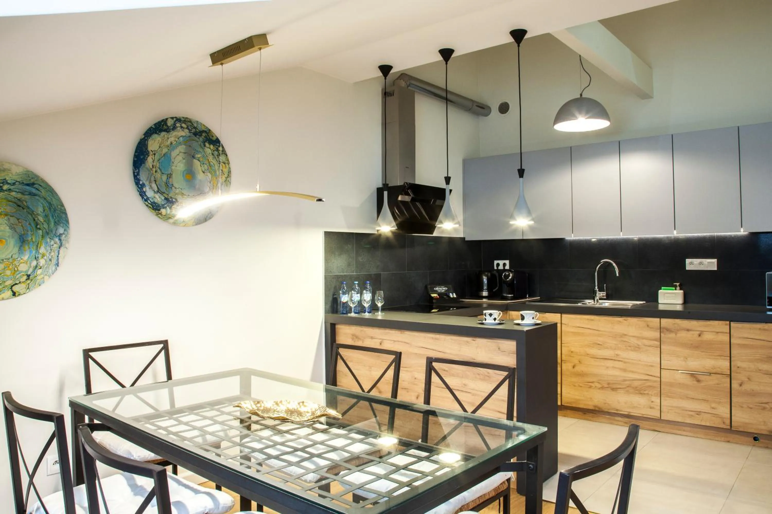 Kitchen or kitchenette in Portal House Apartments