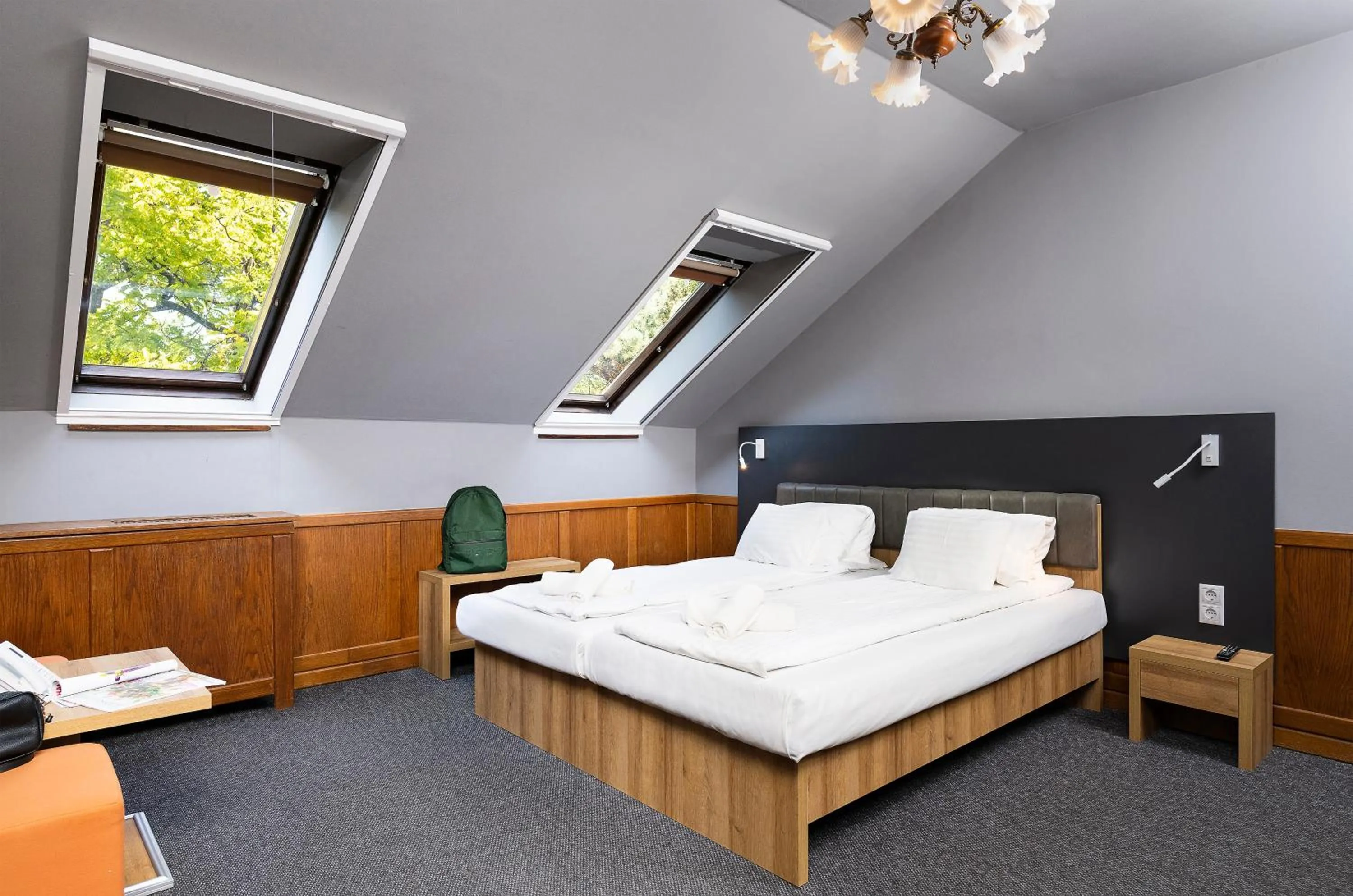 Bedroom, Bed in Svájci Lak Panzió