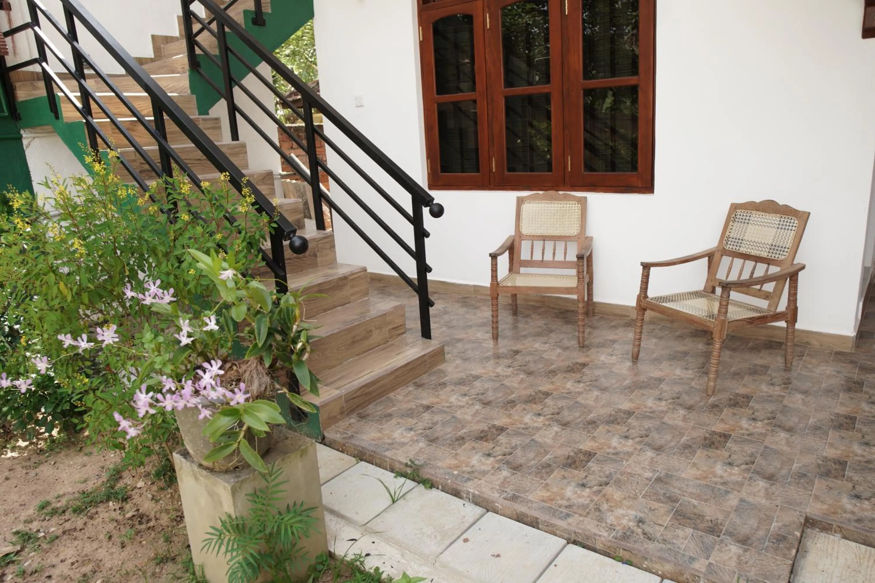 Facade/entrance in Surf Nest Hiriketiya