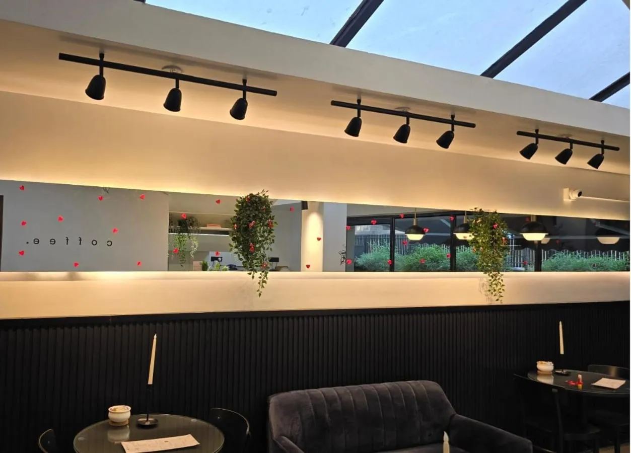 Restaurant/places to eat in Hotel Tragopan