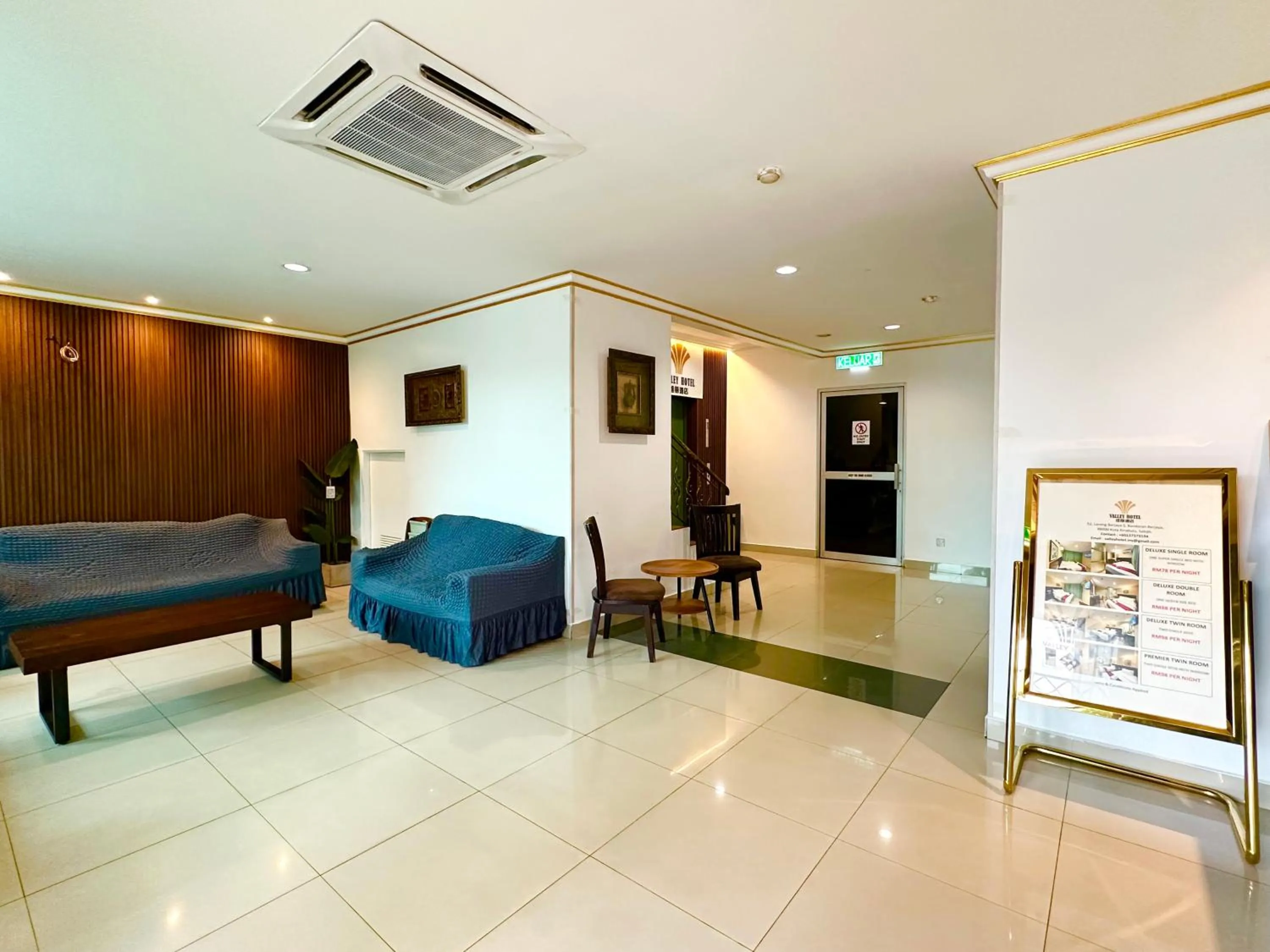 Lobby or reception in VALLEY HOTEL