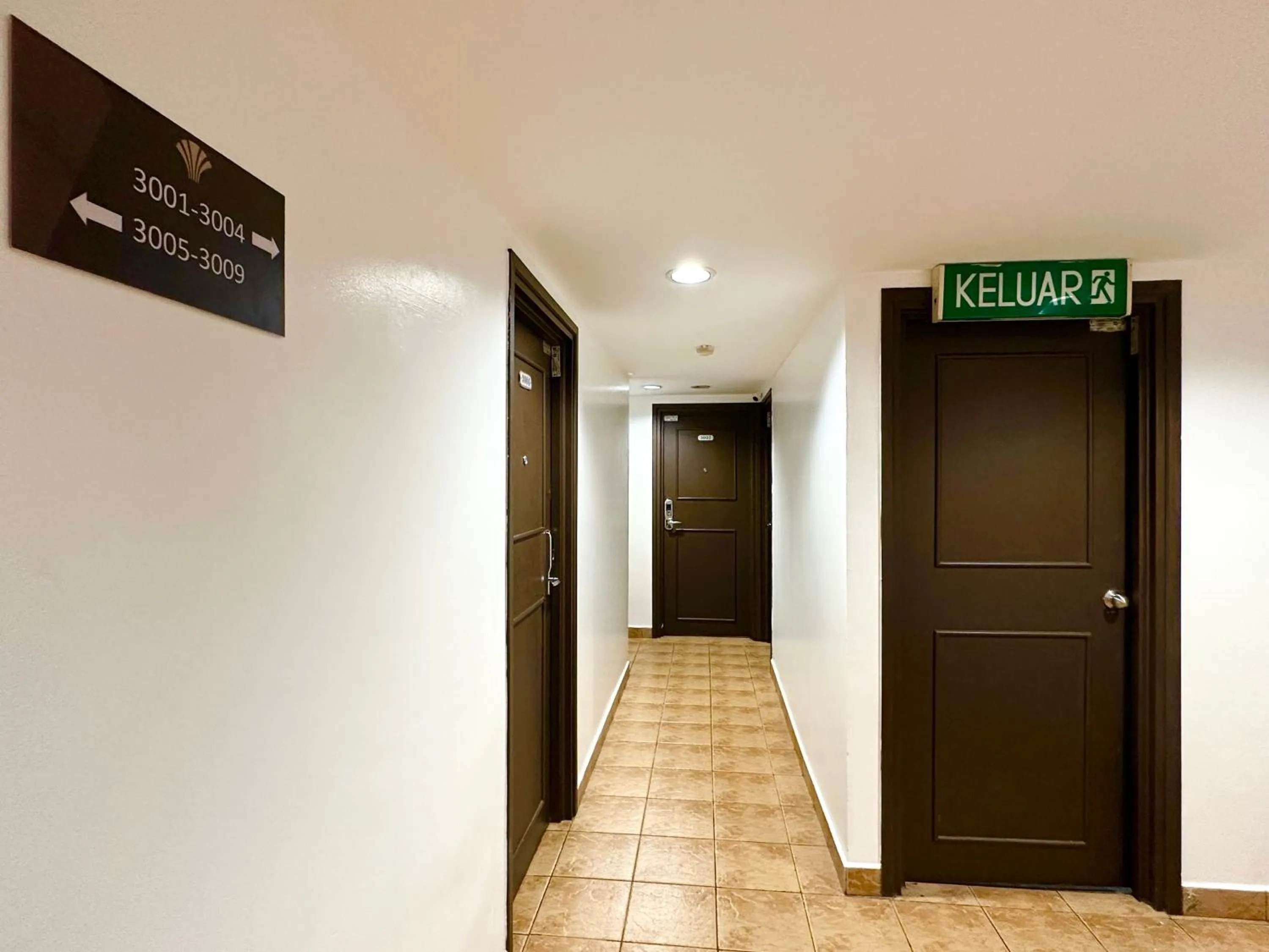 Property building in VALLEY HOTEL