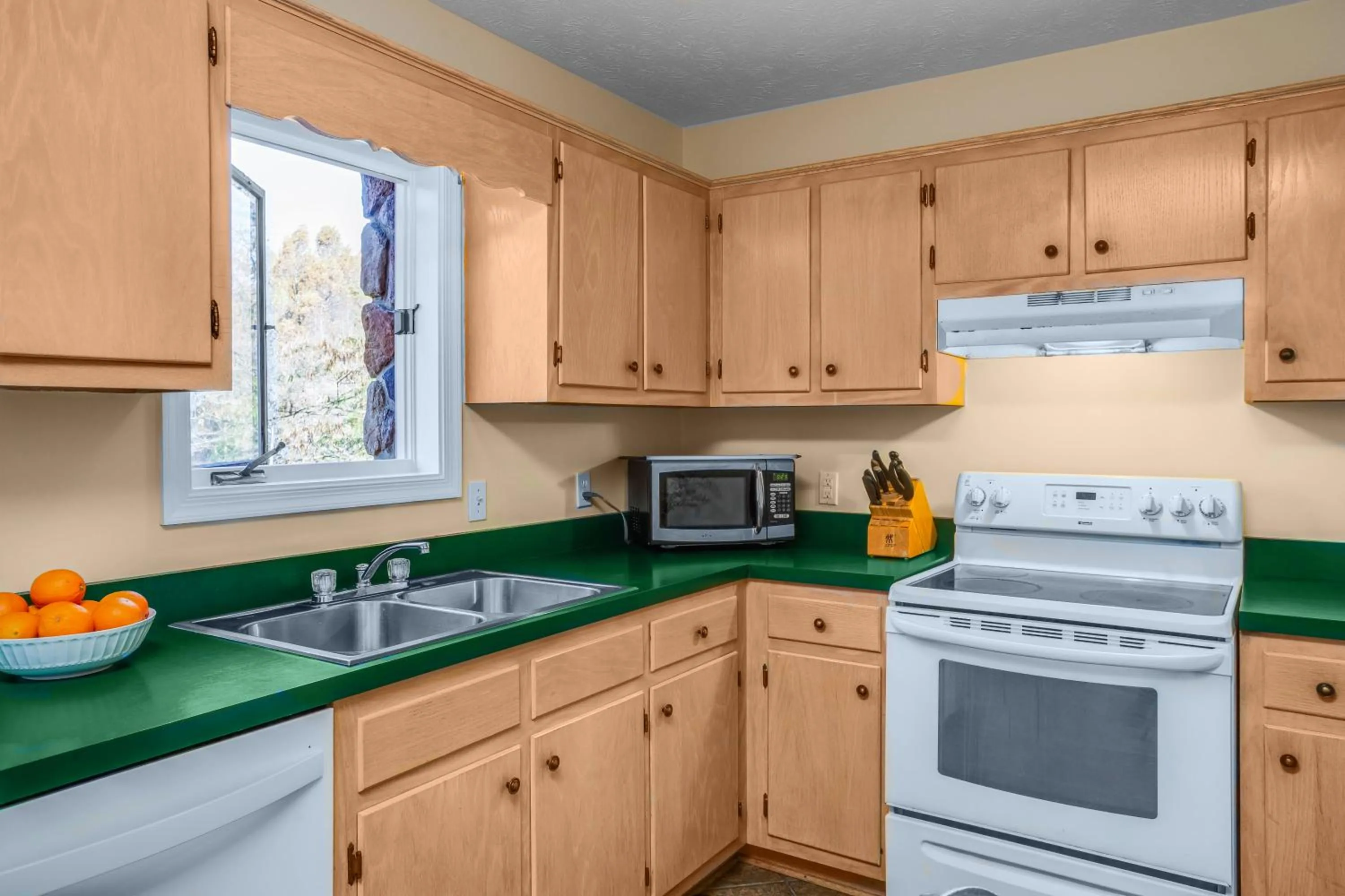 Love Ridge Mountain Lodging