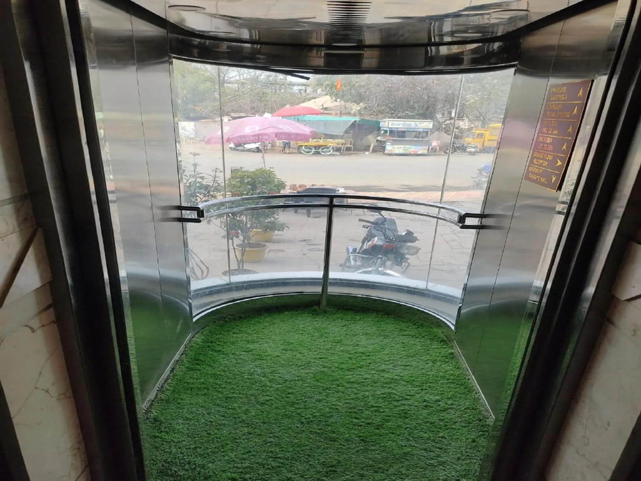 elevator in Hotel Rose Gold